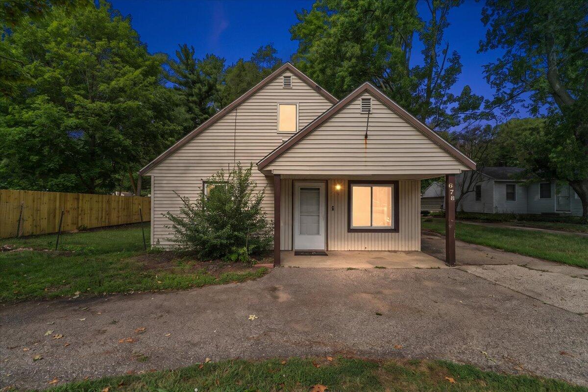 678 Butternut Drive Holland MI 49424