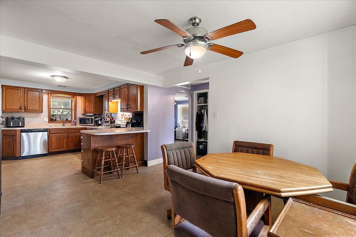 678 Butternut Drive Holland MI 49424
