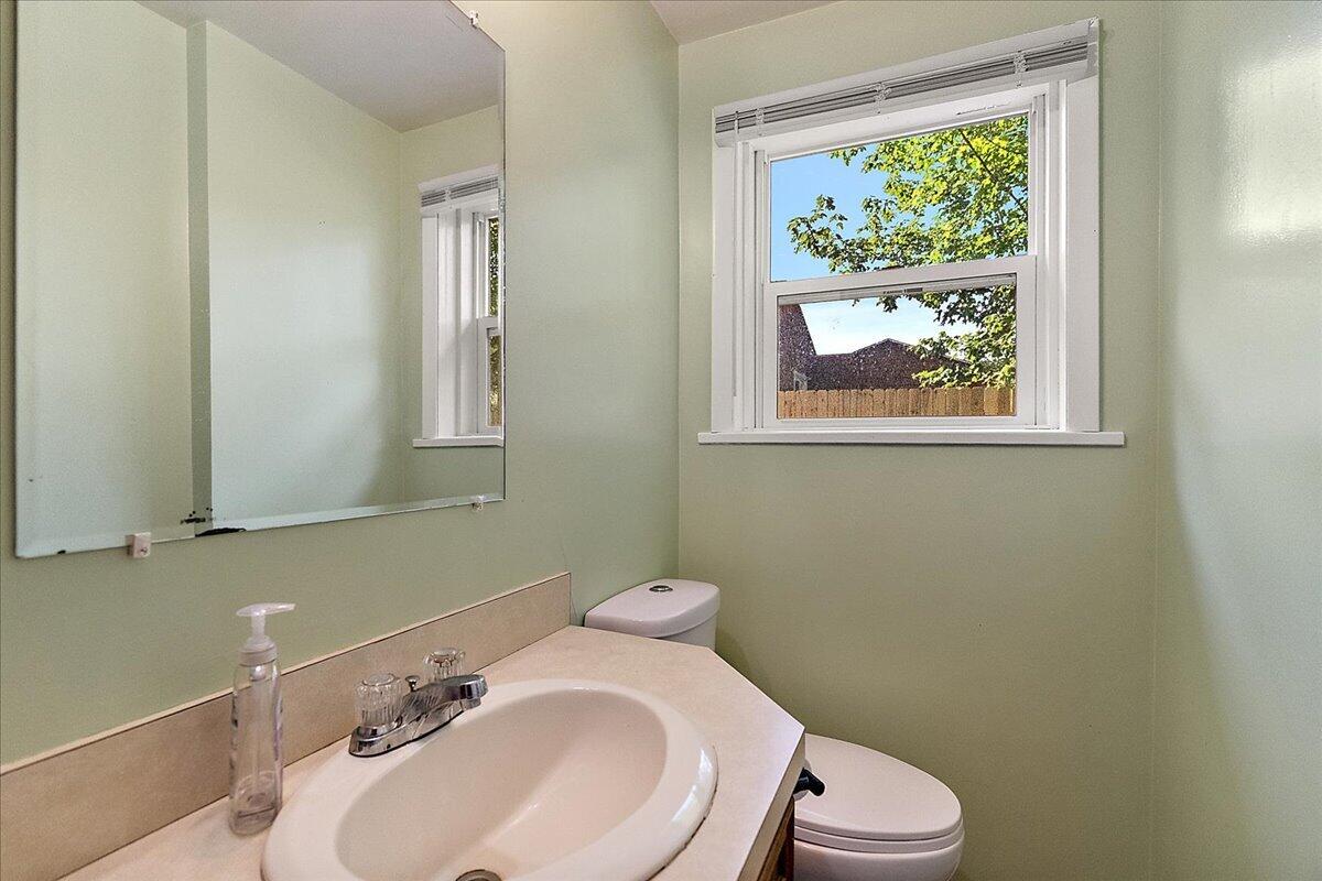 678 Butternut Drive Holland MI 49424