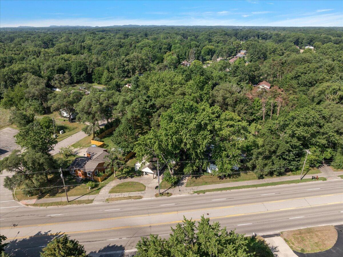678 Butternut Drive Holland MI 49424