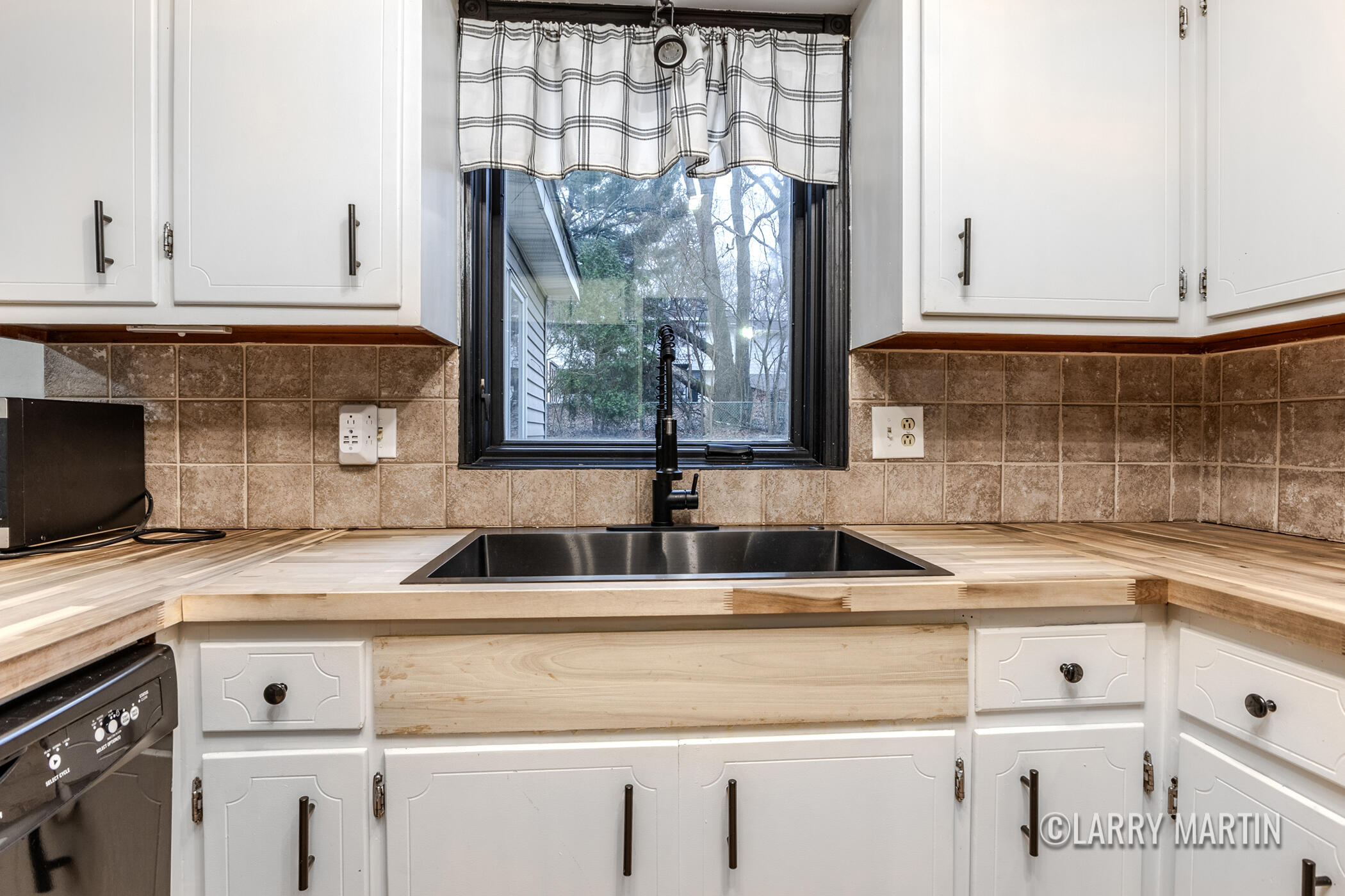5812 Blaine Avenue SE Grand Rapids MI 49508