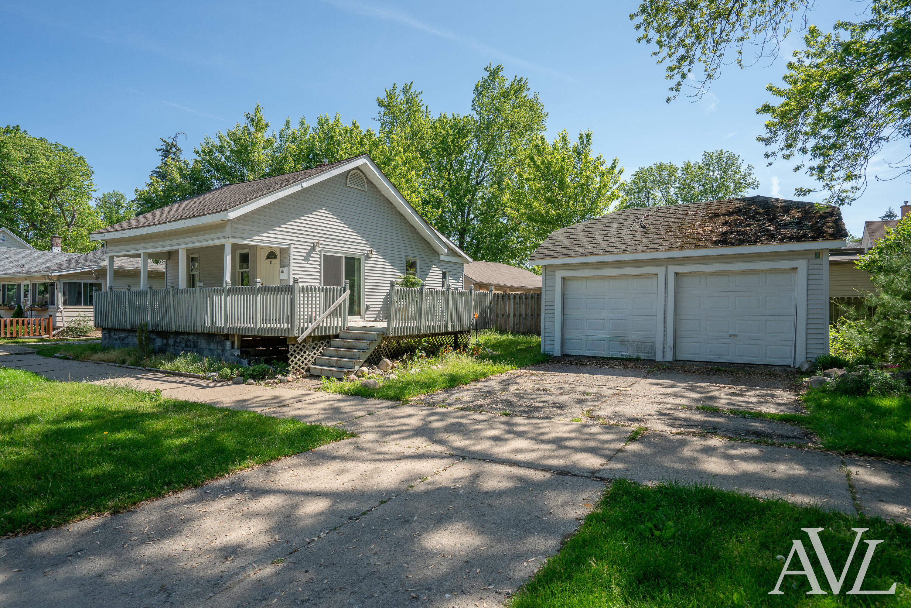 826 Lincoln Avenue NW Grand Rapids MI 49504