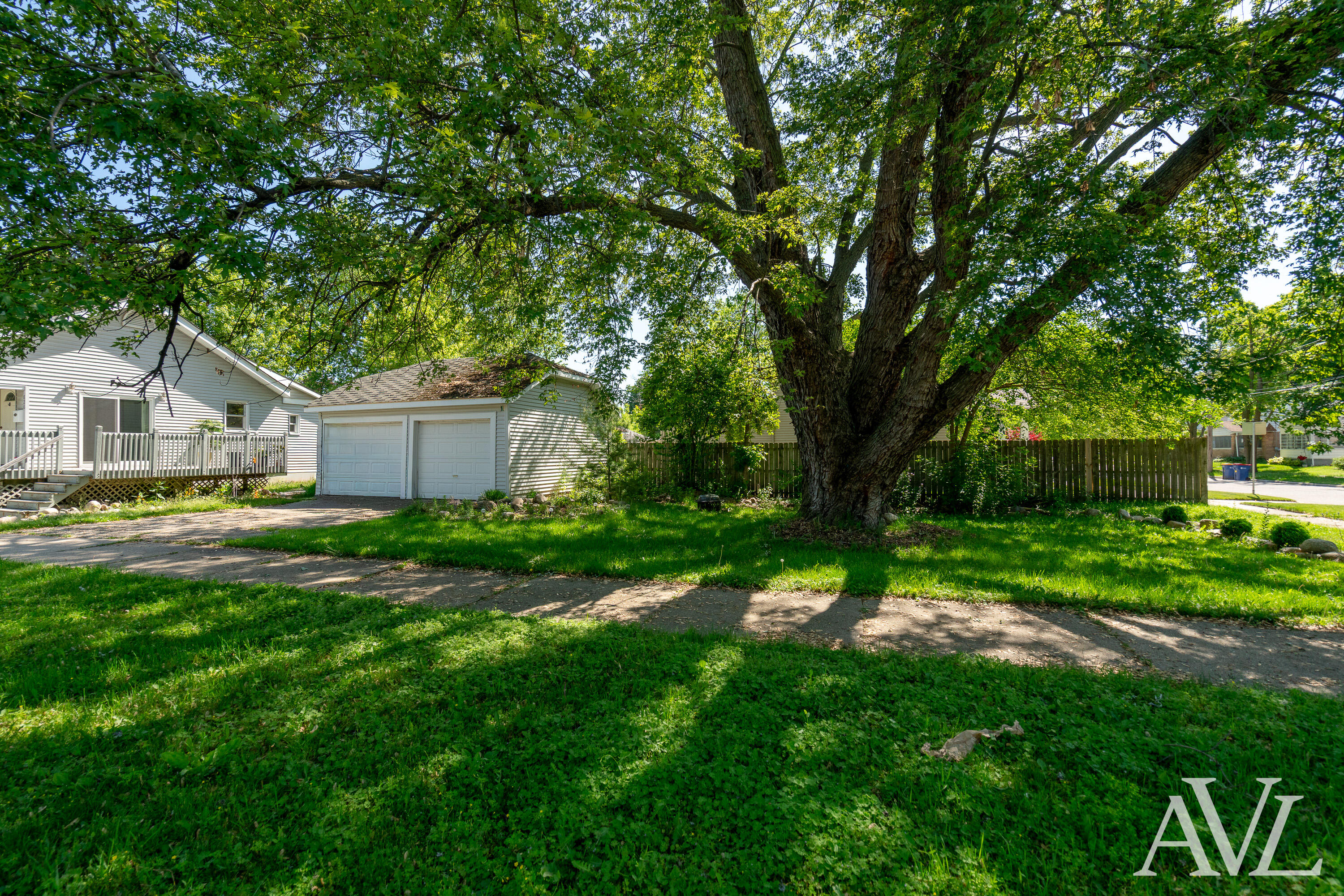 826 Lincoln Avenue NW Grand Rapids MI 49504