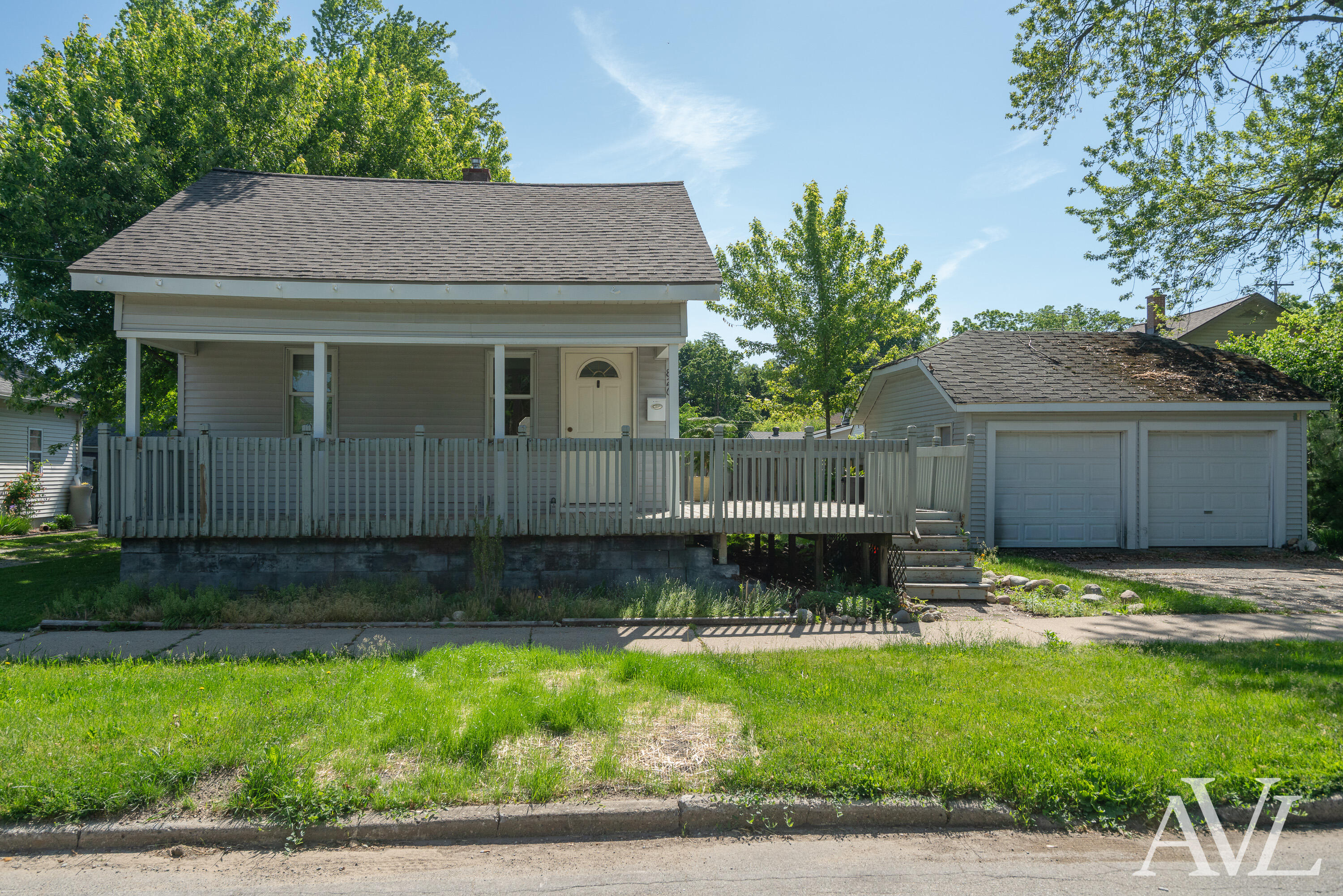 826 Lincoln Avenue NW Grand Rapids MI 49504