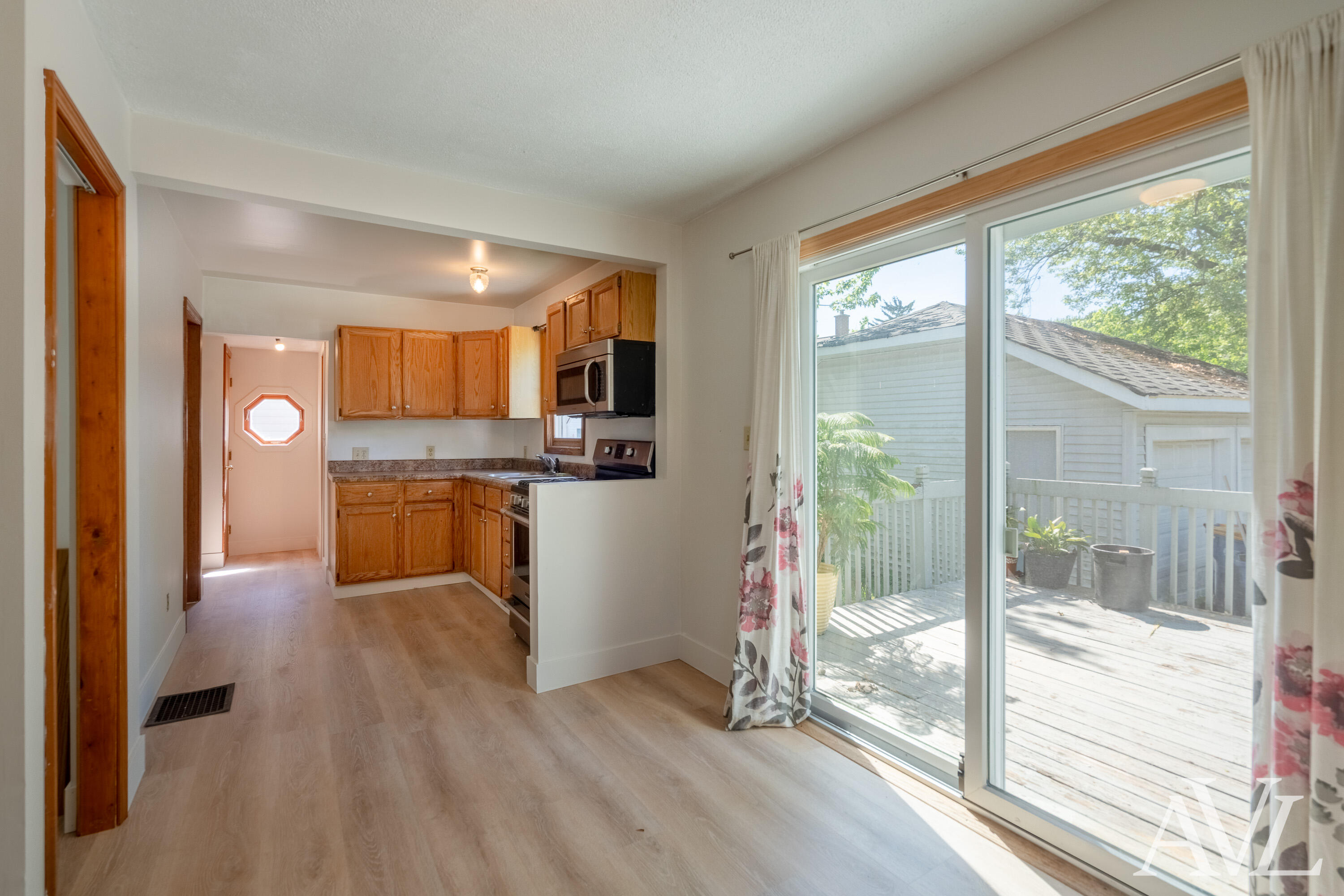 826 Lincoln Avenue NW Grand Rapids MI 49504