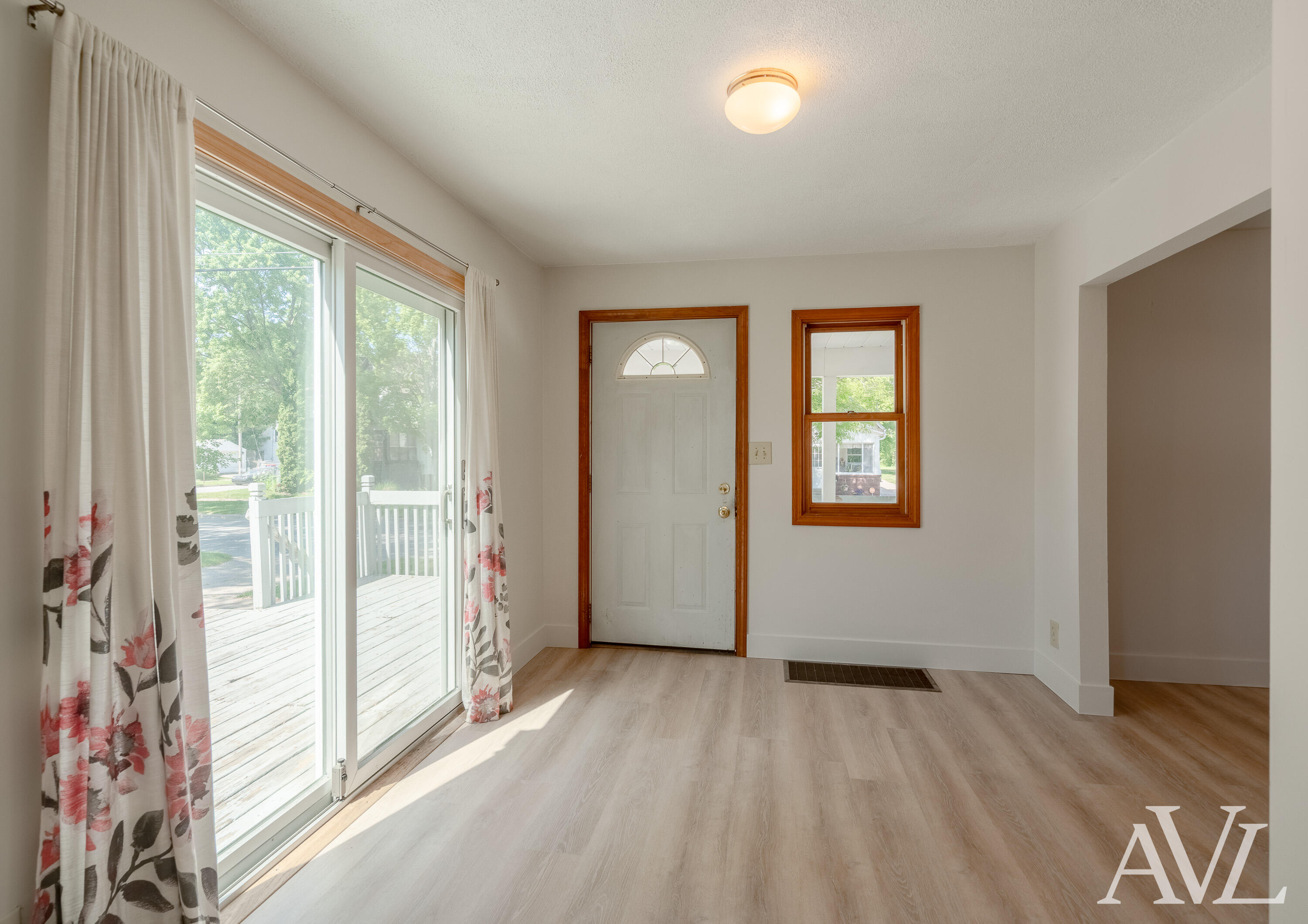 826 Lincoln Avenue NW Grand Rapids MI 49504