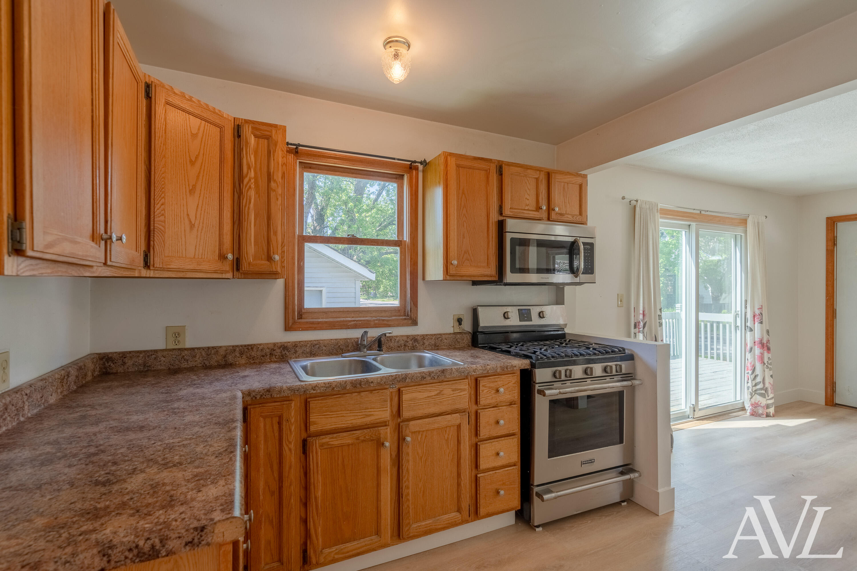 826 Lincoln Avenue NW Grand Rapids MI 49504