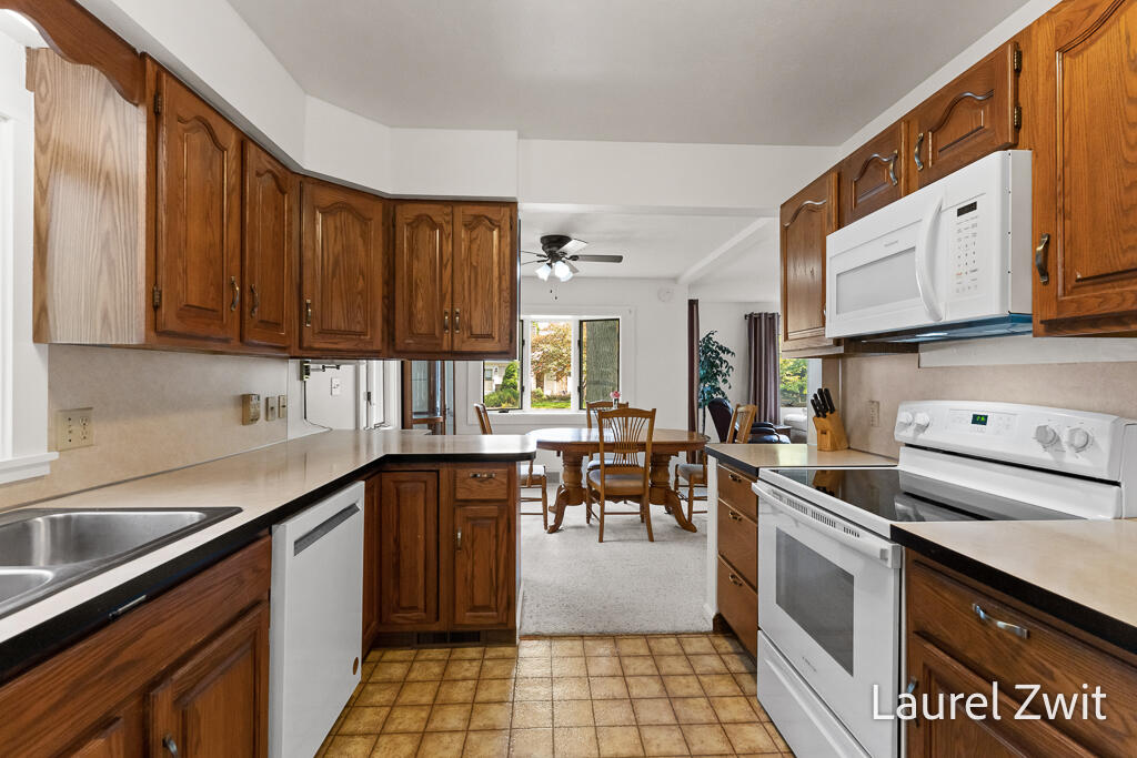 3761 Diversey Street Norton Shores MI 49441