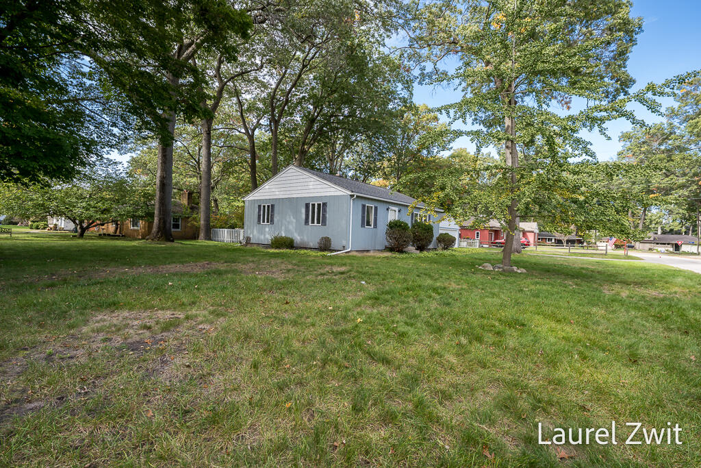 3761 Diversey Street Norton Shores MI 49441