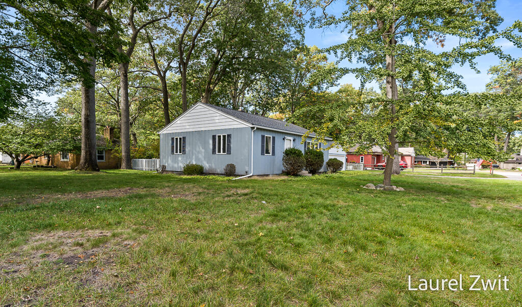 3761 Diversey Street Norton Shores MI 49441