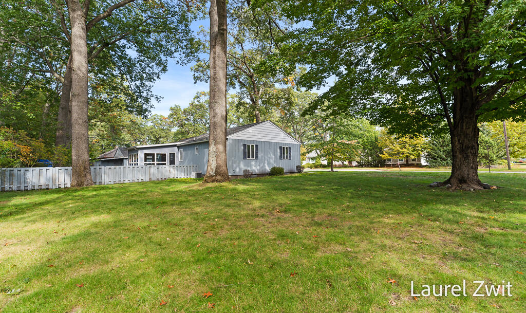 3761 Diversey Street Norton Shores MI 49441