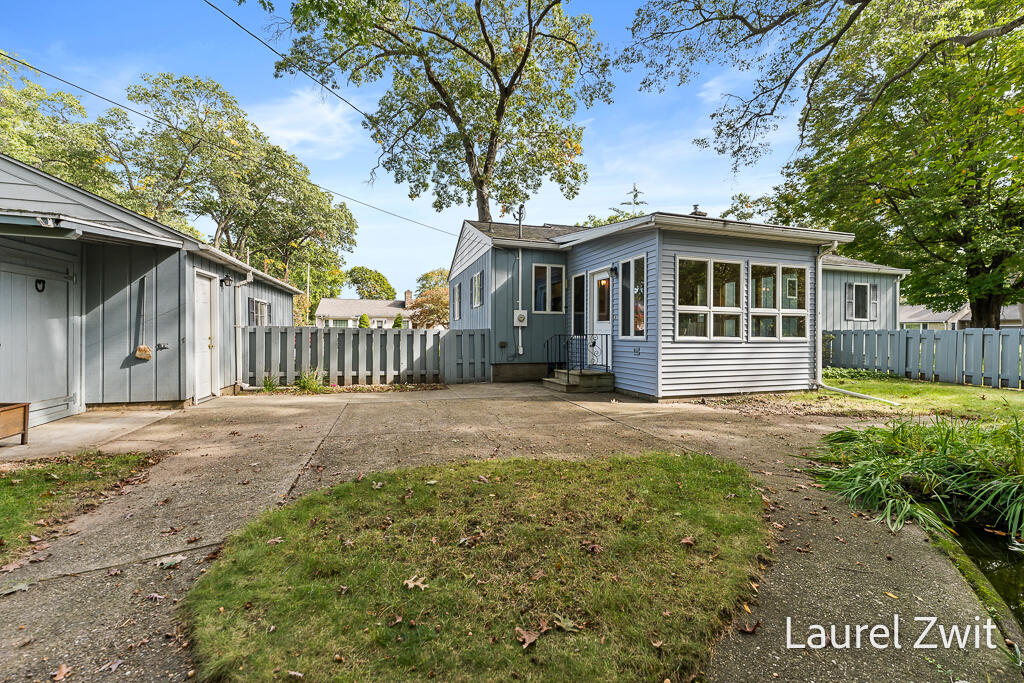 3761 Diversey Street Norton Shores MI 49441