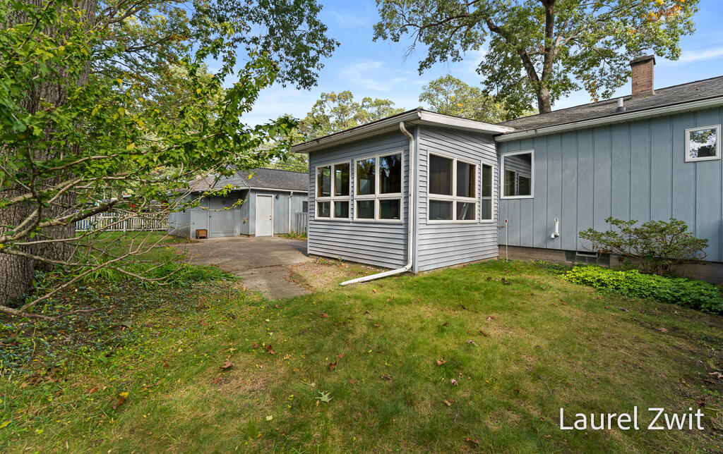 3761 Diversey Street Norton Shores MI 49441