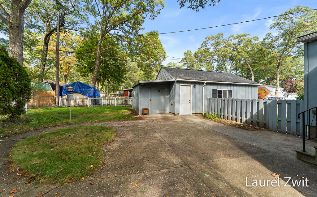 3761 Diversey Street Norton Shores MI 49441