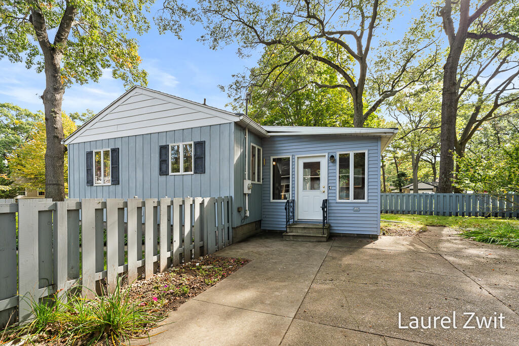 3761 Diversey Street Norton Shores MI 49441