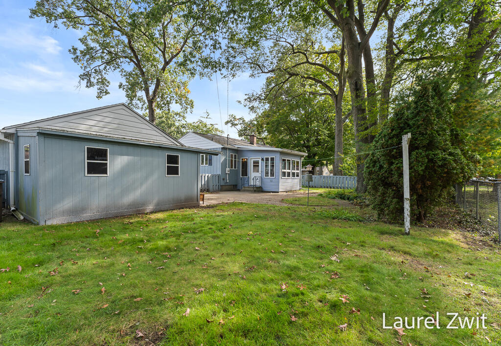 3761 Diversey Street Norton Shores MI 49441