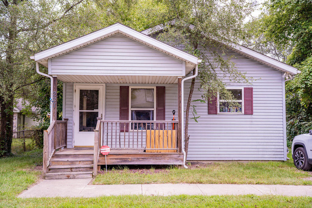 227 Cornelia Street Benton Harbor MI 49022