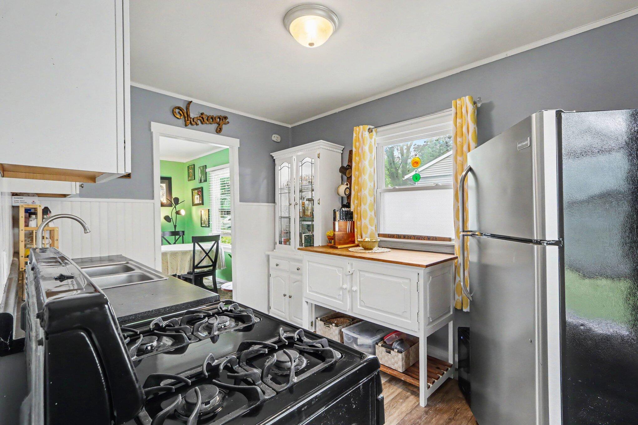 405 Colonial Avenue Portage MI 49002
