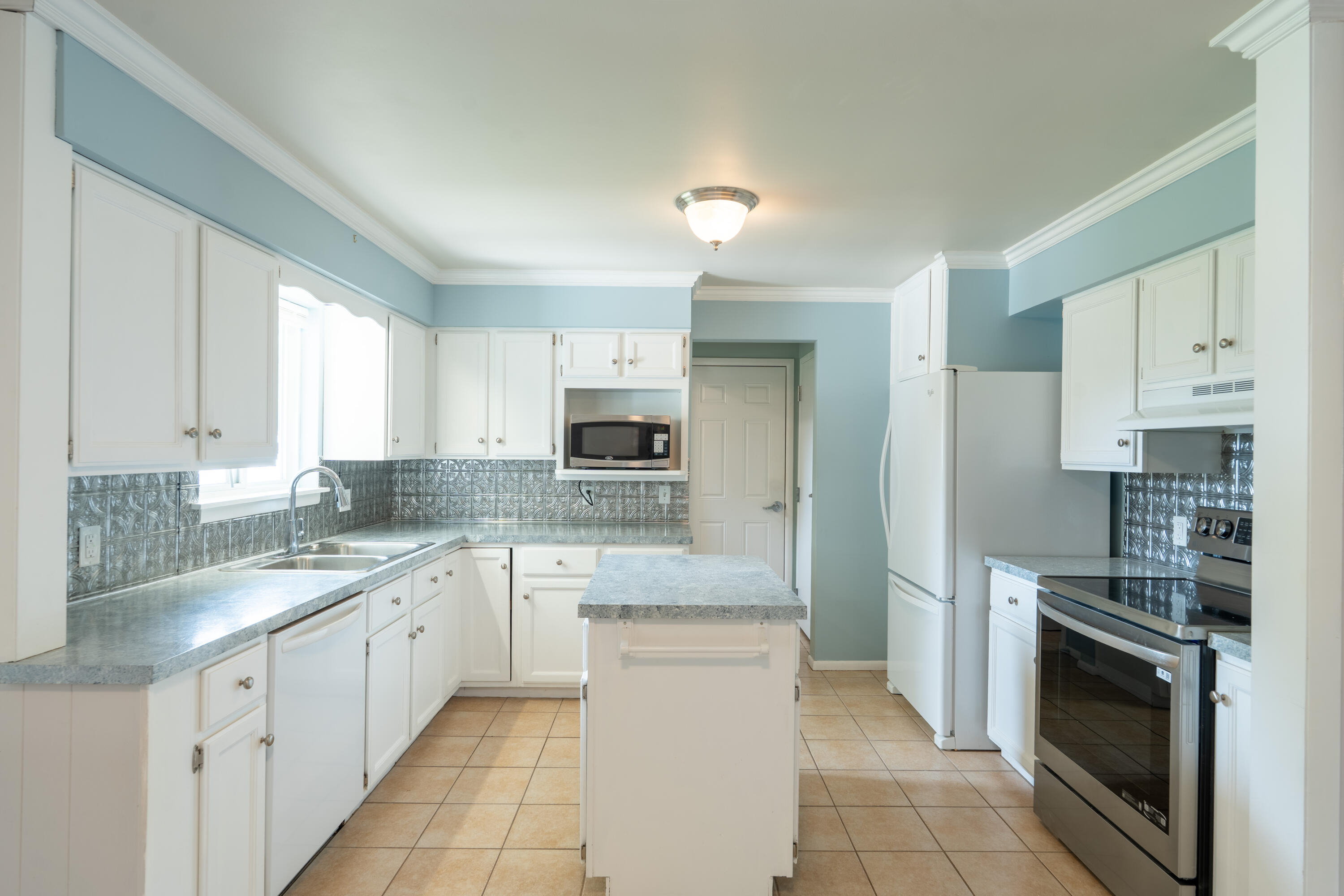 3324 Brooklyn Avenue SE Grand Rapids MI 49508