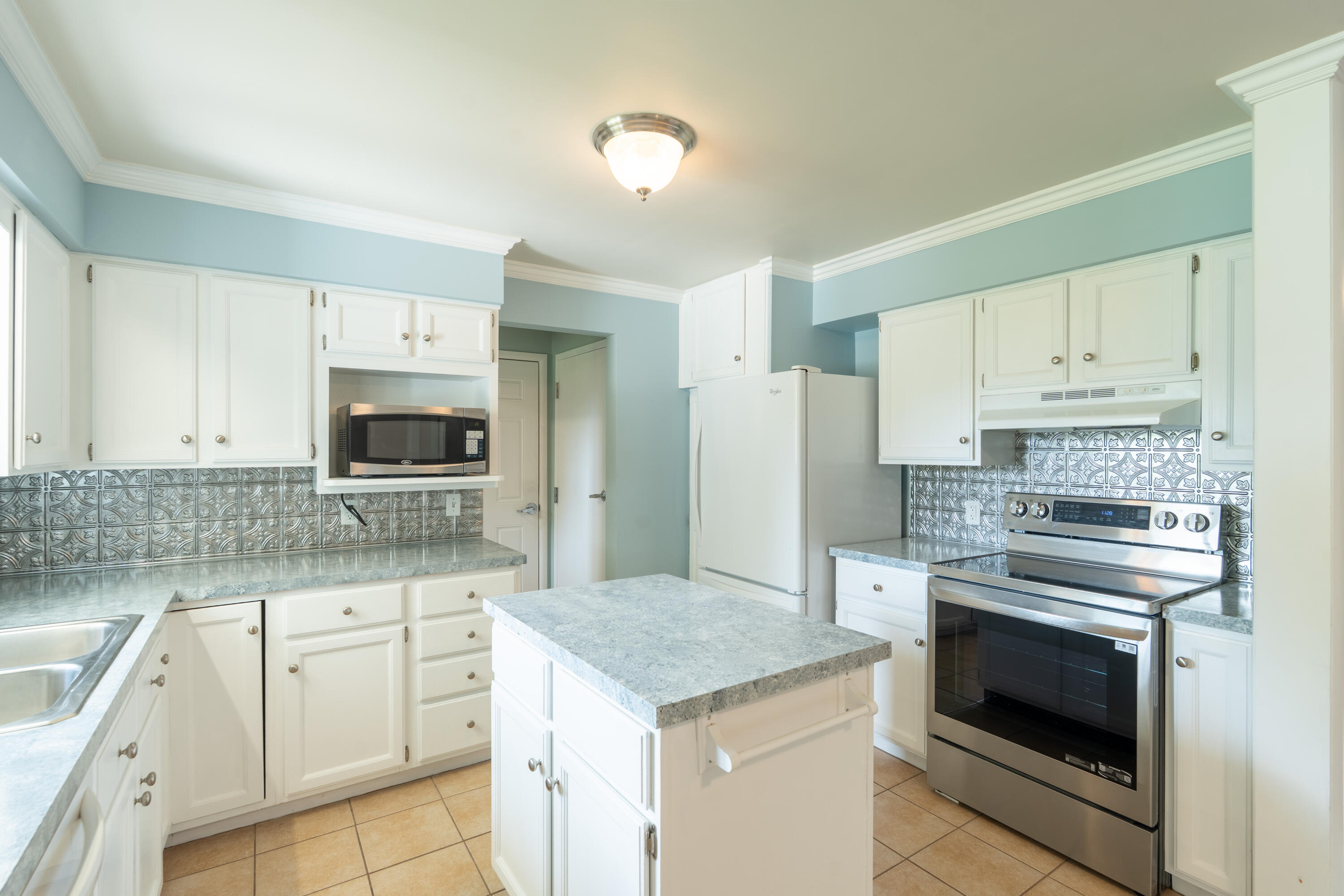 3324 Brooklyn Avenue SE Grand Rapids MI 49508