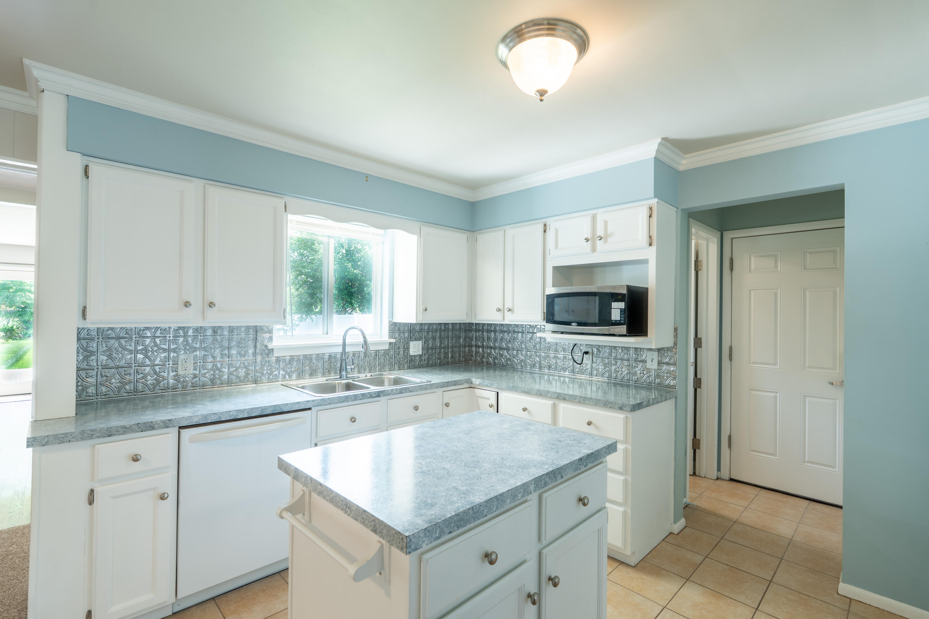 3324 Brooklyn Avenue SE Grand Rapids MI 49508