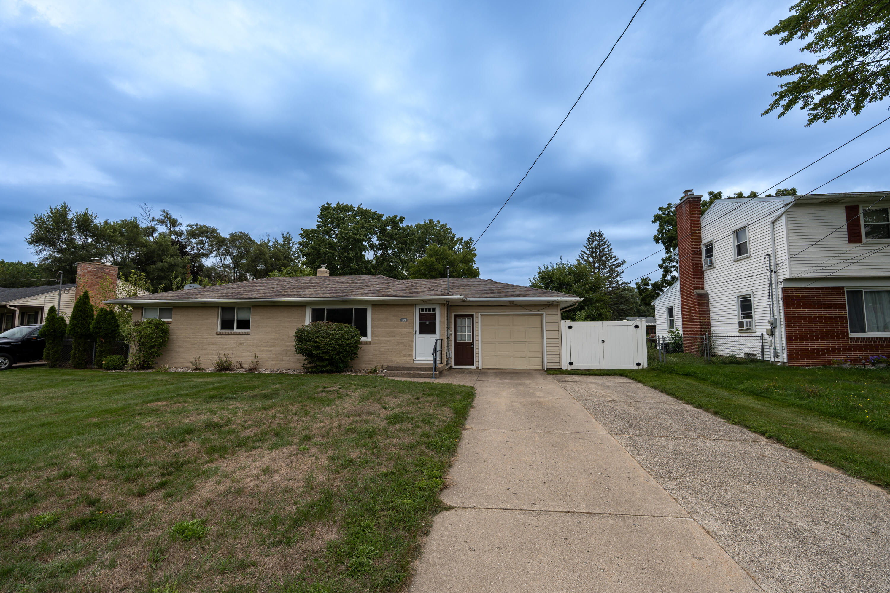 3324 Brooklyn Avenue SE Grand Rapids MI 49508
