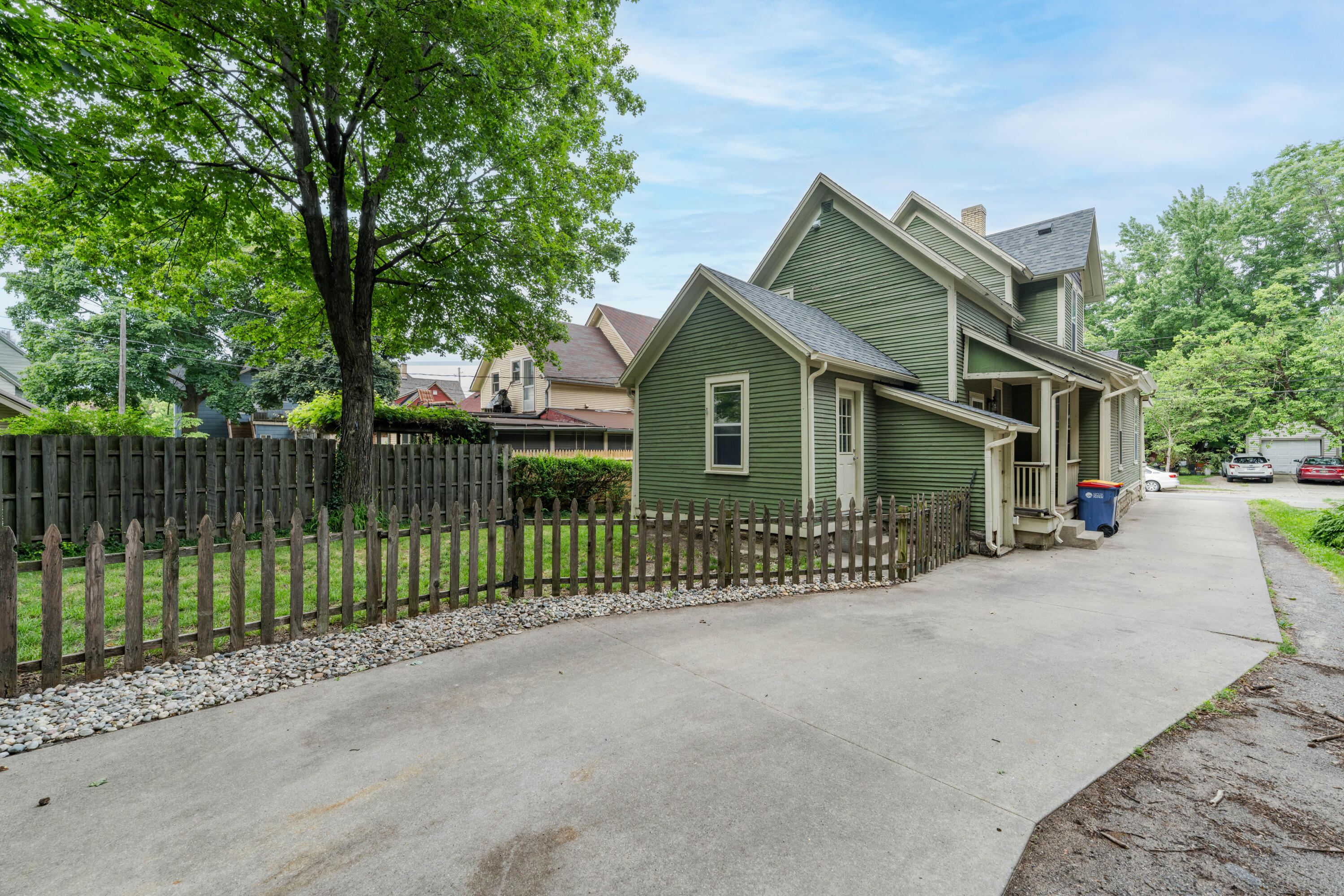 151 NE Union Avenue NE Grand Rapids MI 49503
