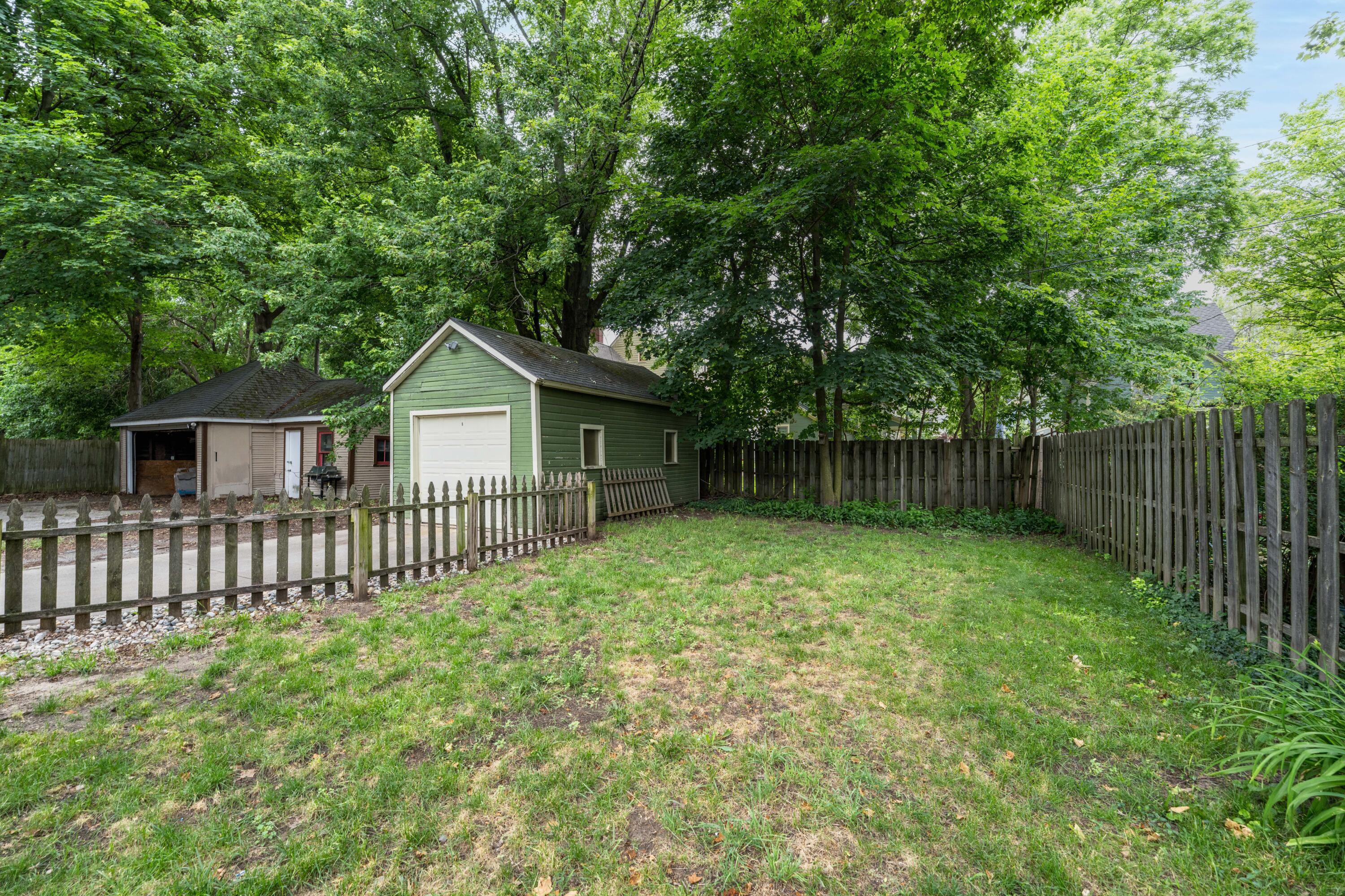 151 NE Union Avenue NE Grand Rapids MI 49503