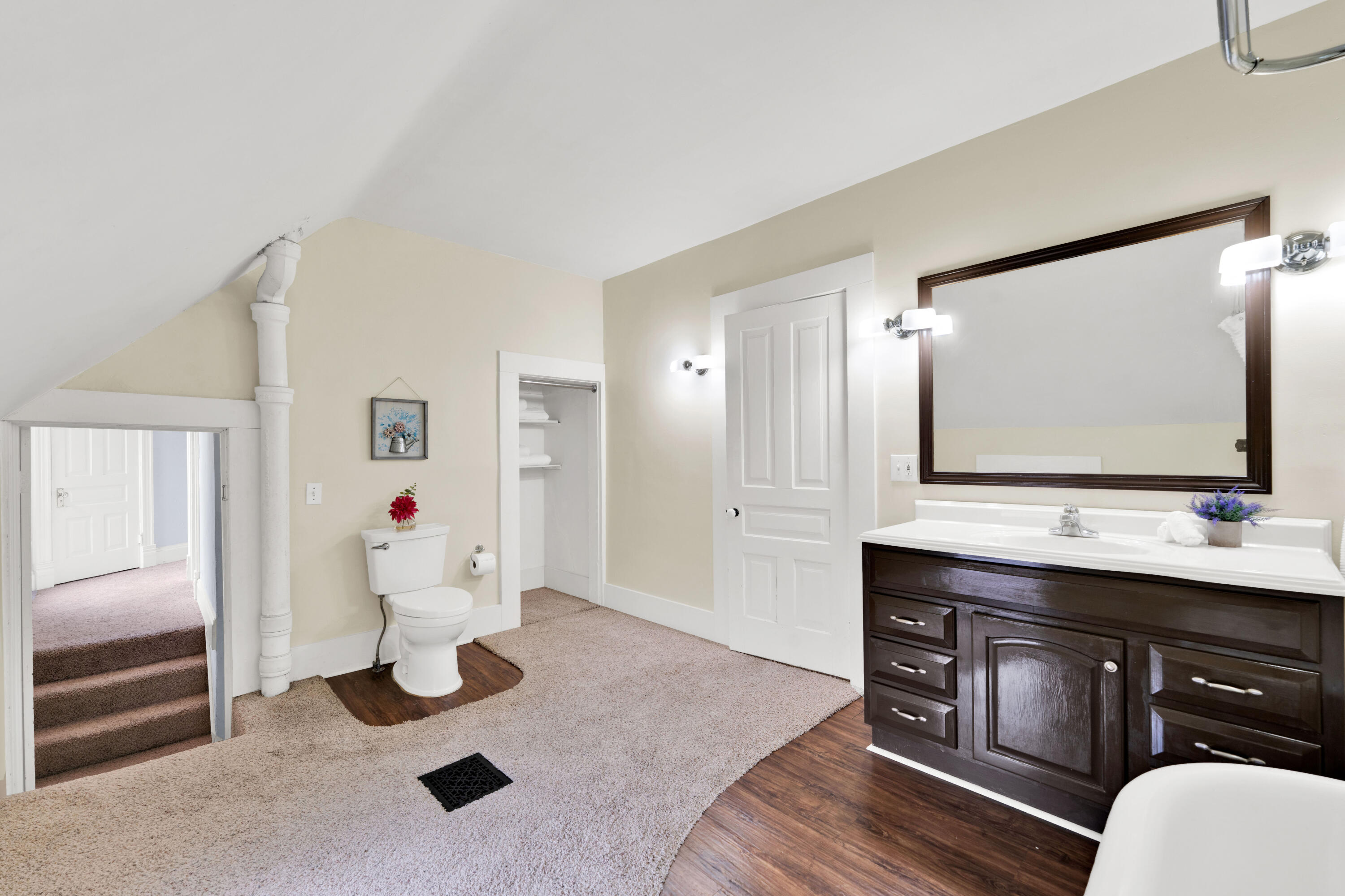 151 NE Union Avenue NE Grand Rapids MI 49503