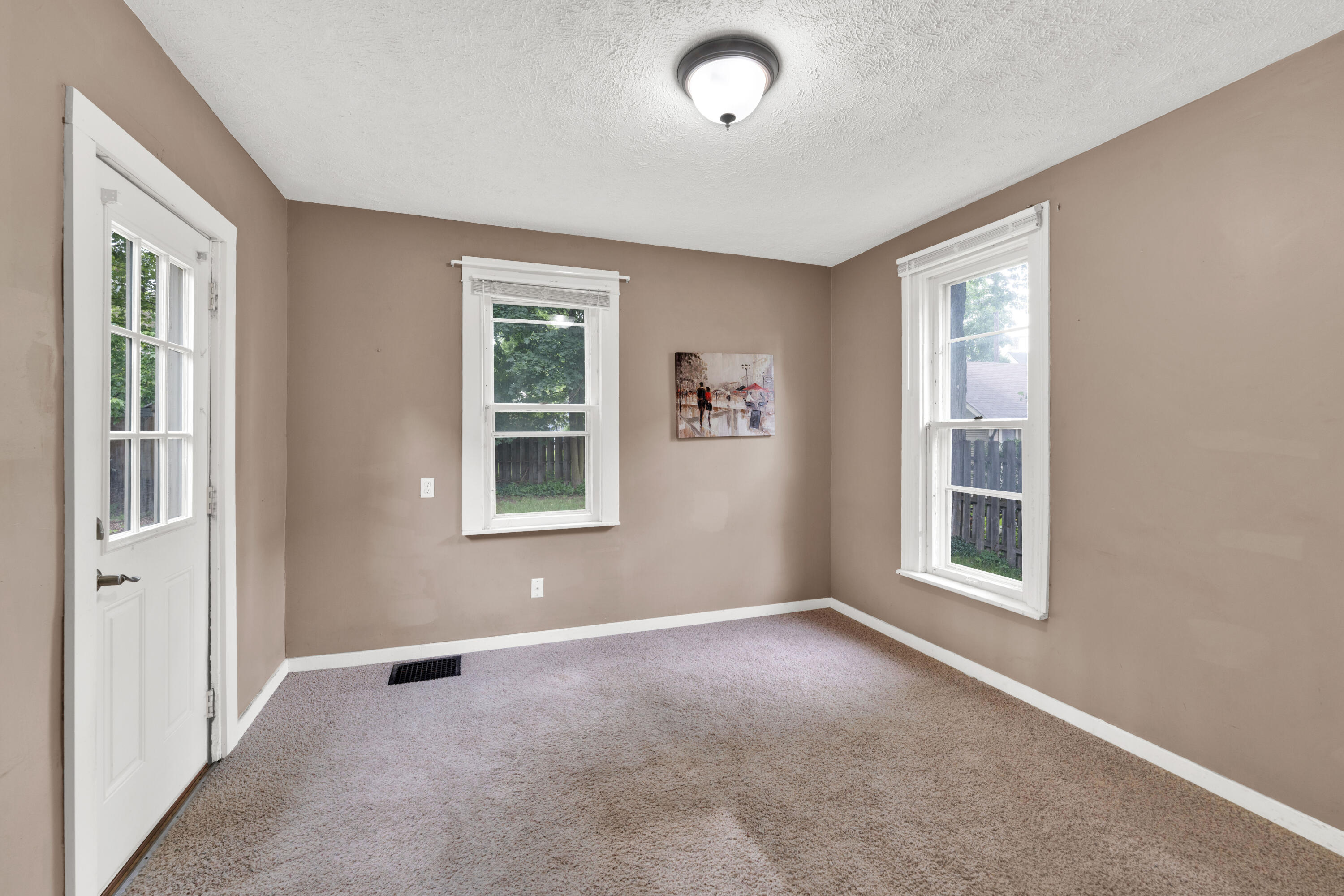 151 NE Union Avenue NE Grand Rapids MI 49503