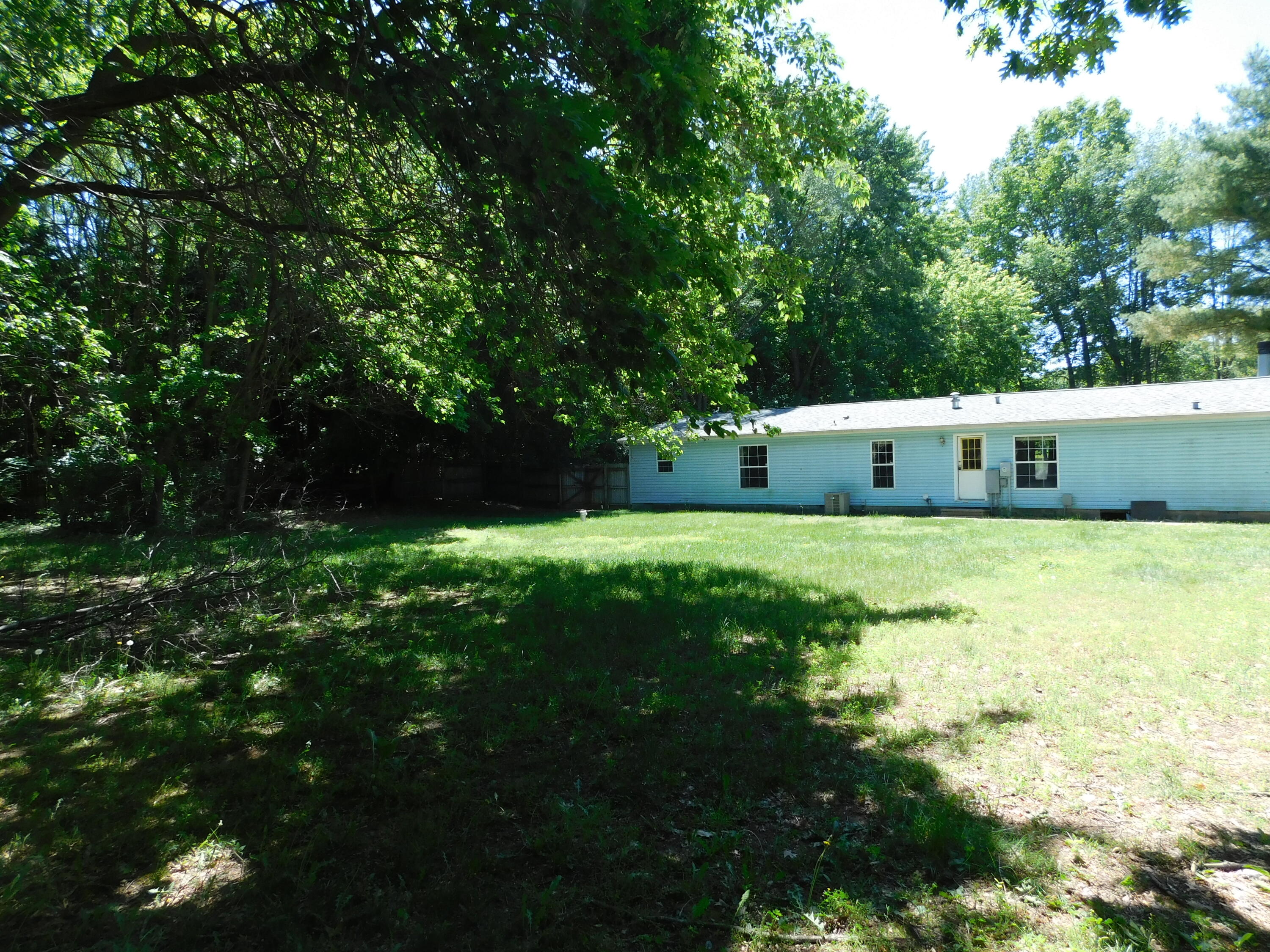 27134 Deerfield Lane Edwardsburg MI 49112