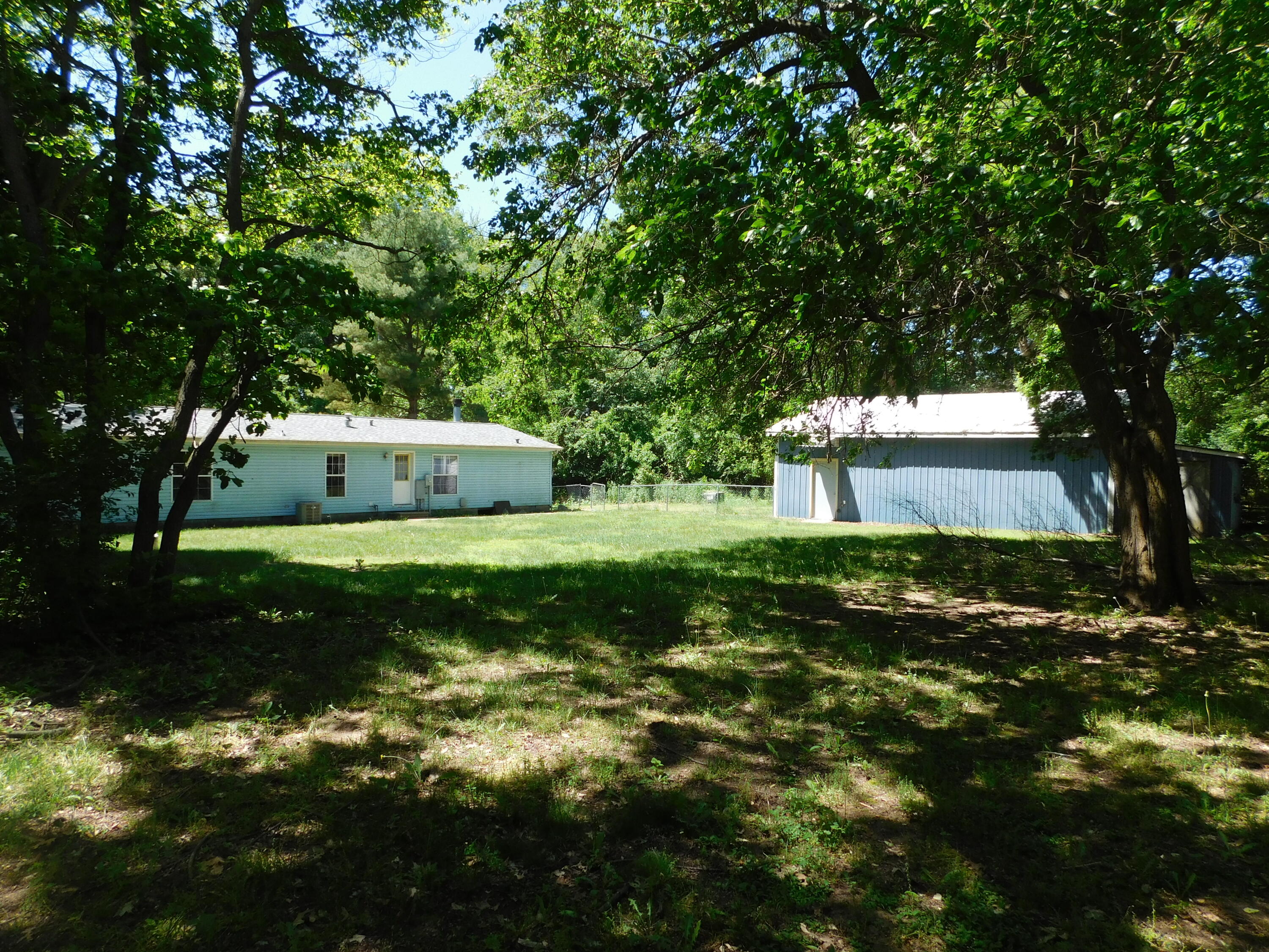 27134 Deerfield Lane Edwardsburg MI 49112