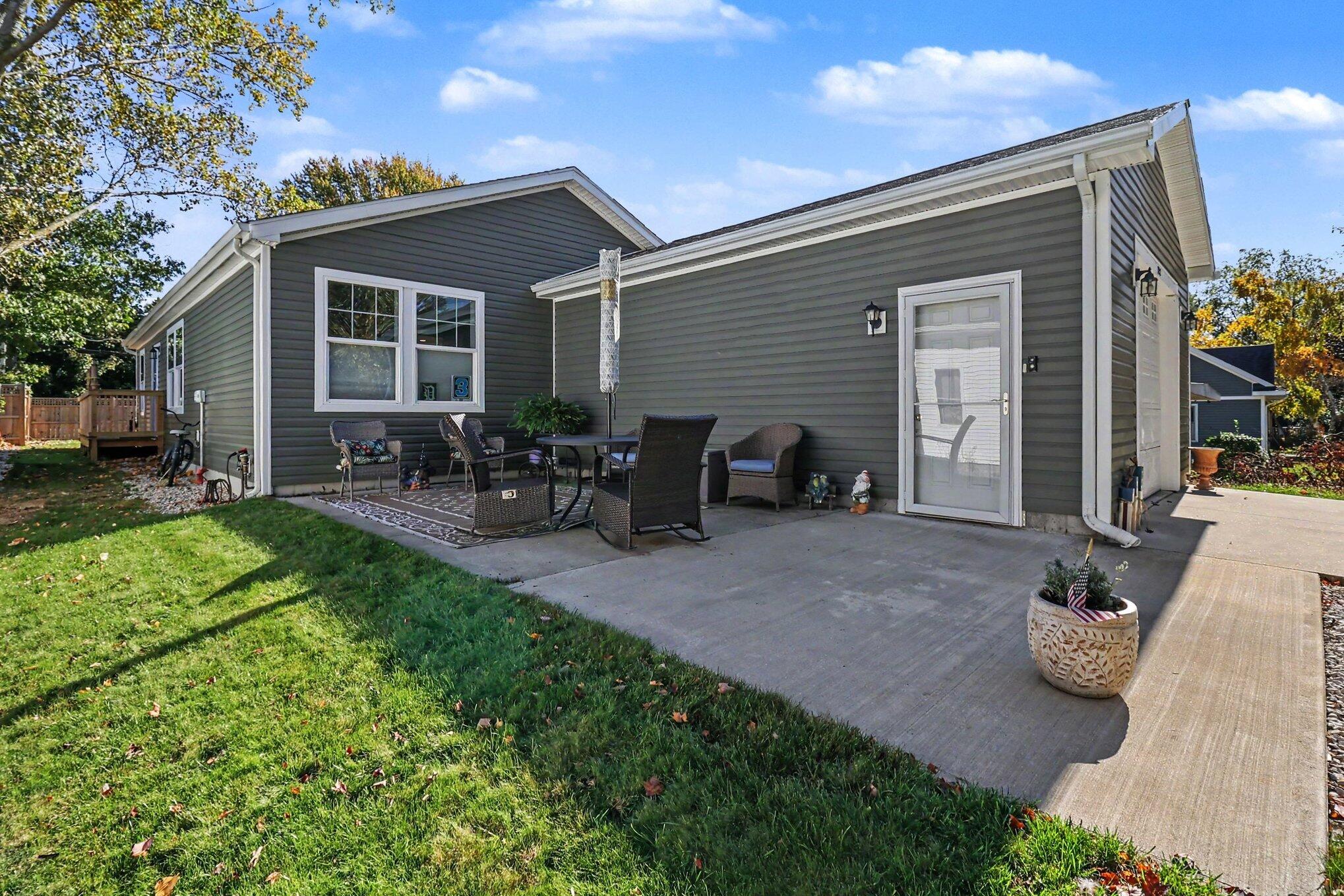 722 N Delia Street Ludington MI 49431