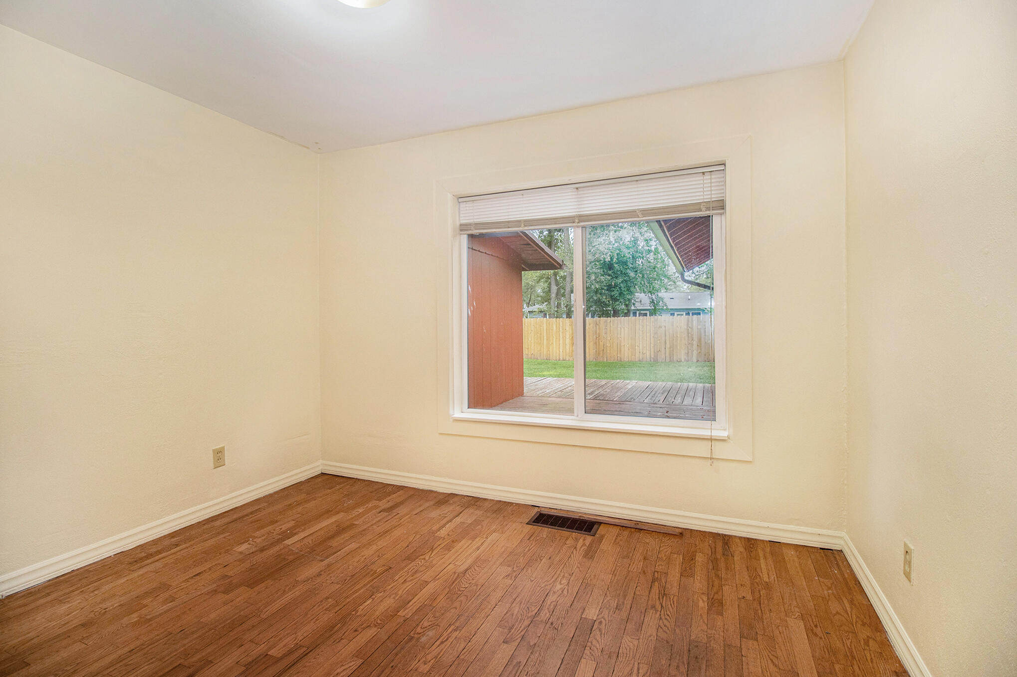 1316 Knollwood Avenue Kalamazoo MI 49006
