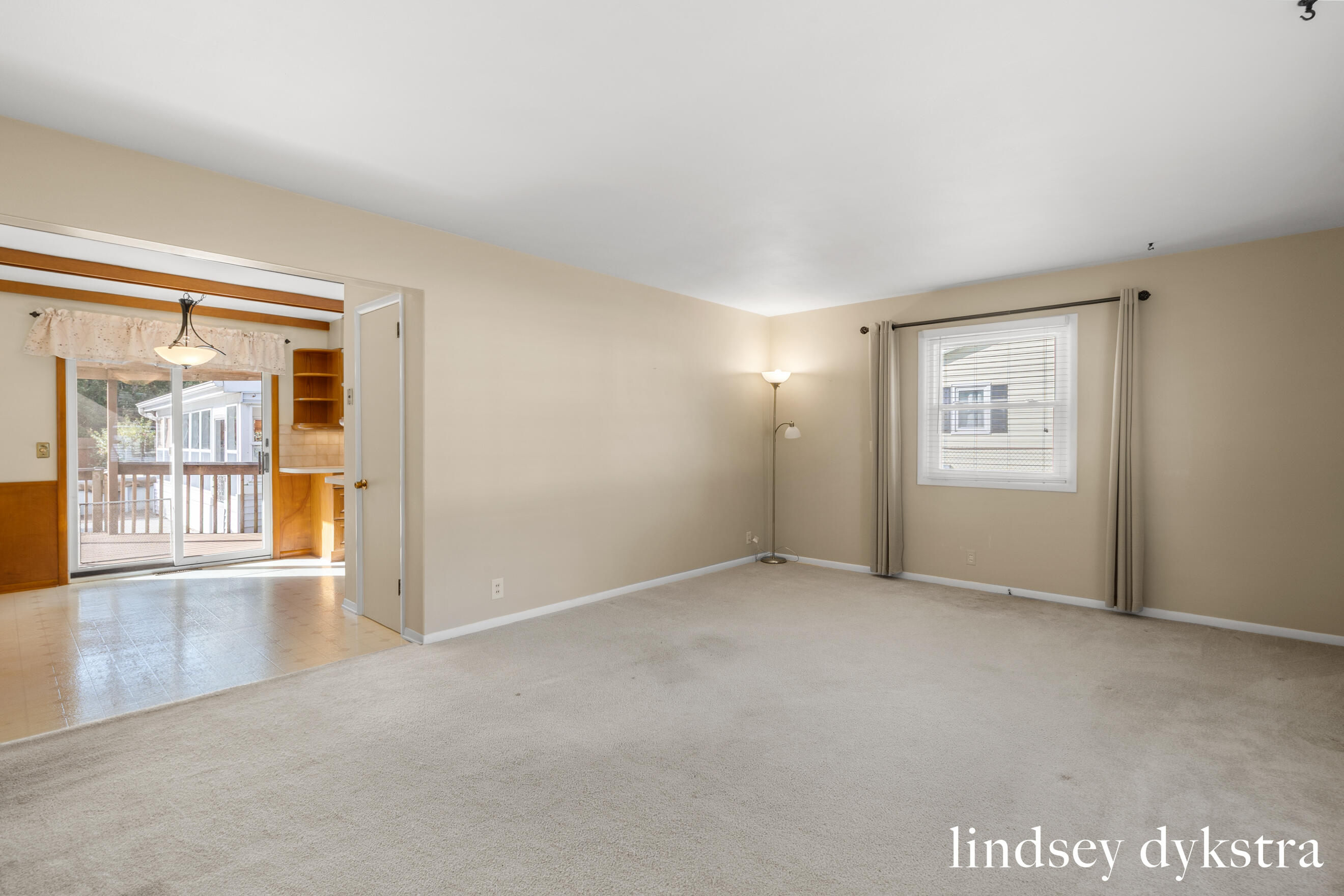 920 Coventry Drive NW Grand Rapids MI 49544