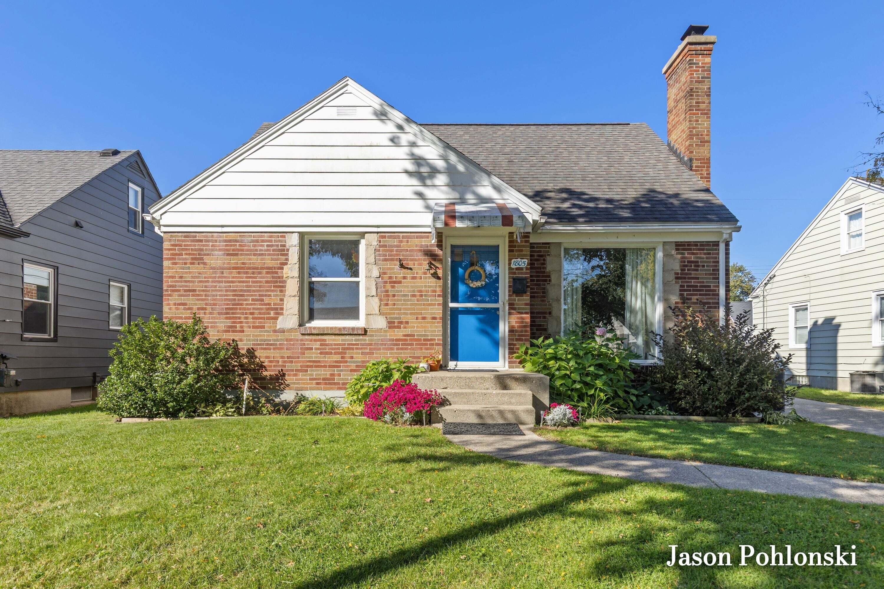 1805 Fremont Avenue NW Grand Rapids MI 49504