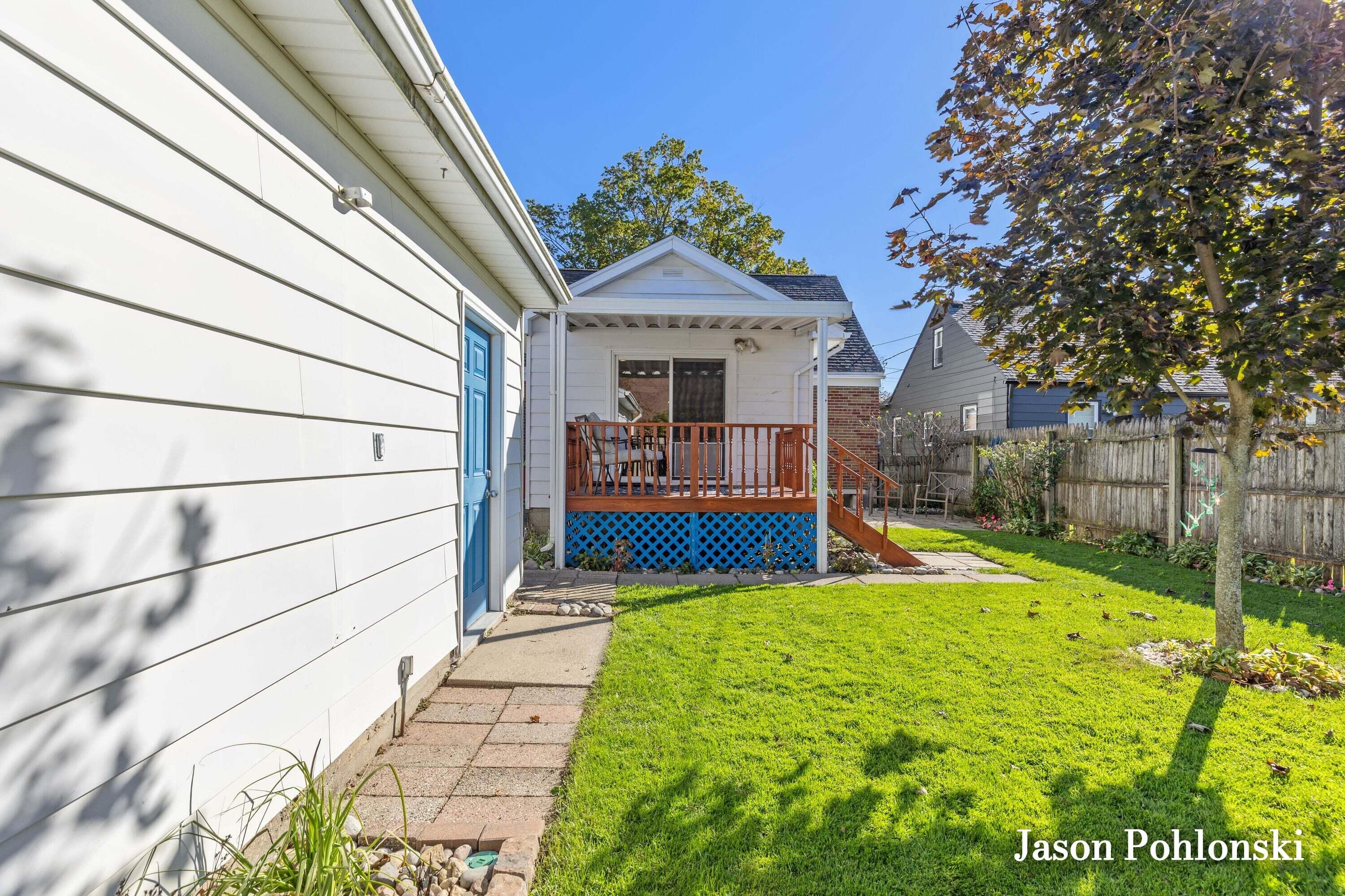 1805 Fremont Avenue NW Grand Rapids MI 49504