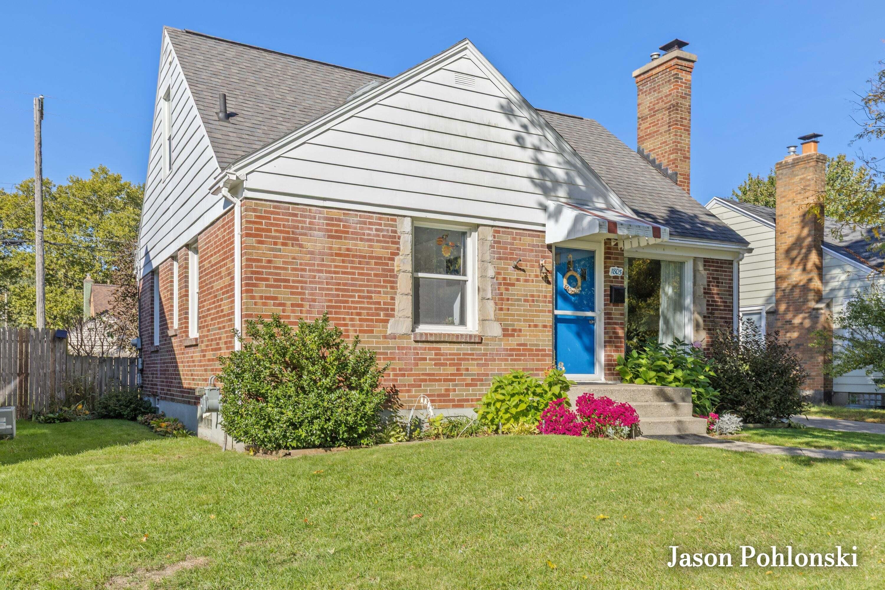 1805 Fremont Avenue NW Grand Rapids MI 49504