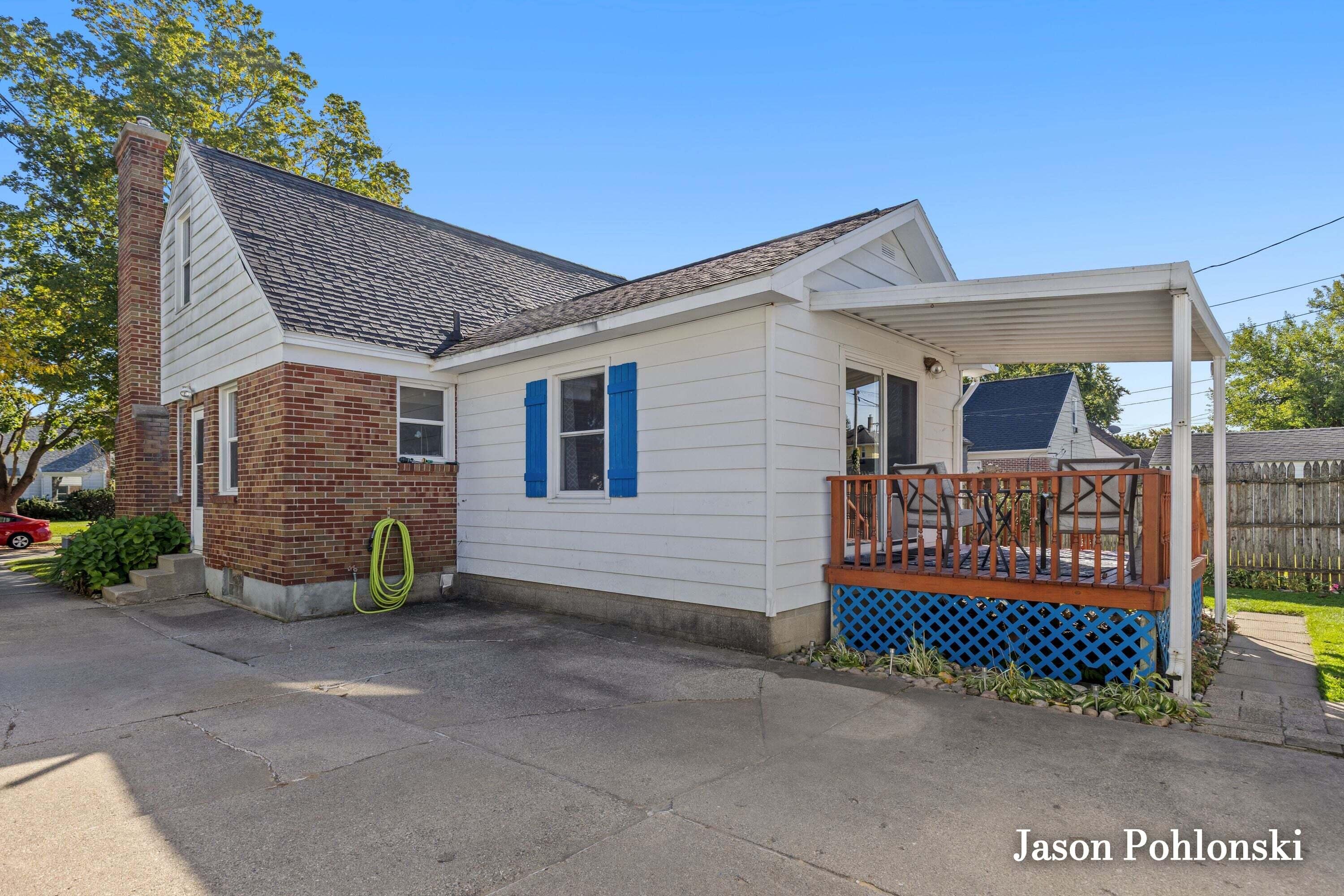 1805 Fremont Avenue NW Grand Rapids MI 49504