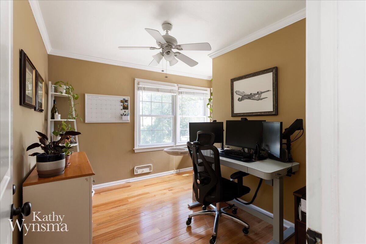 2604 SE Richards Drive SE East Grand Rapids MI 49506