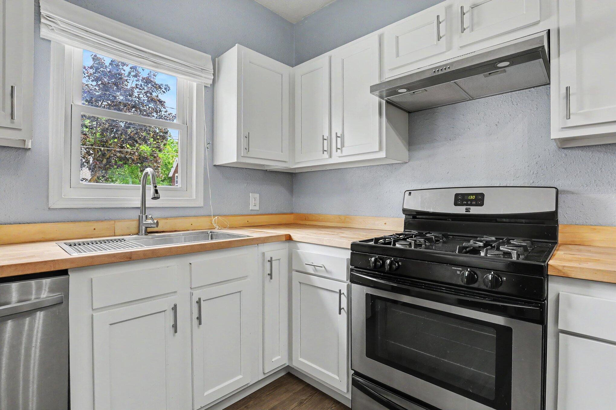 800 6th Street NW Grand Rapids MI 49504