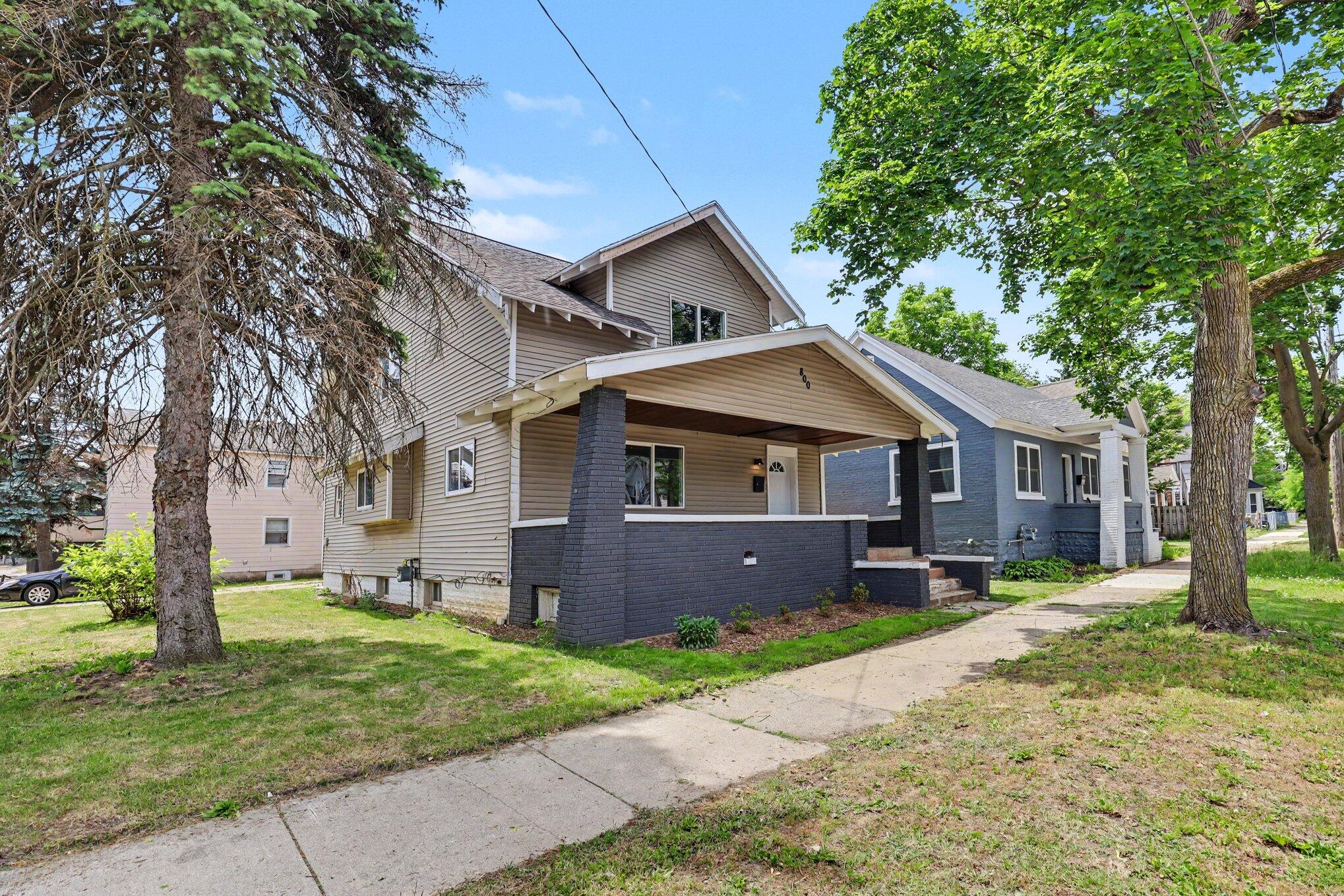 800 6th Street NW Grand Rapids MI 49504