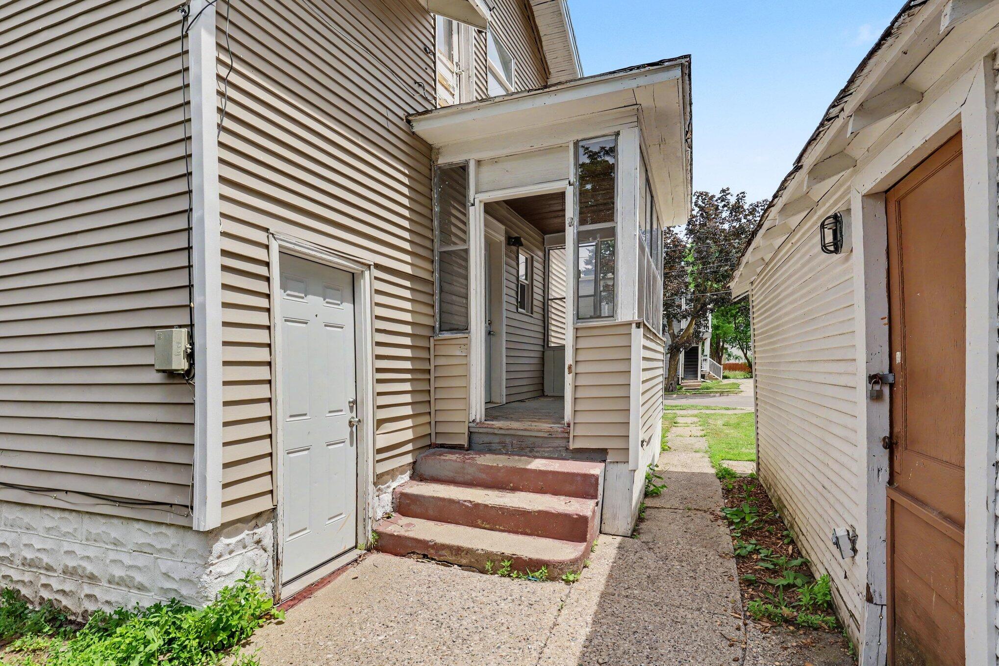 800 6th Street NW Grand Rapids MI 49504