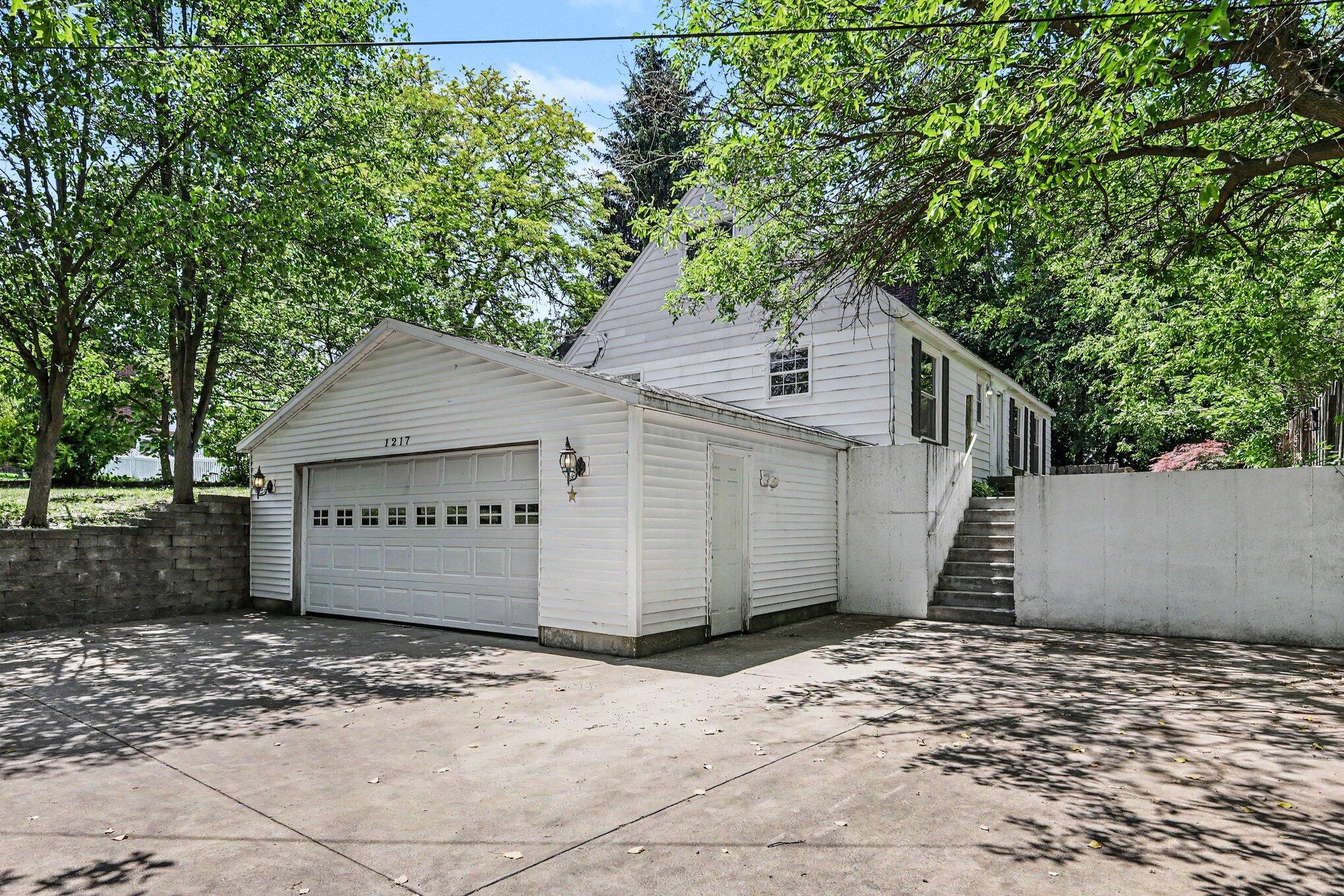 1217 Plymouth Avenue SE Grand Rapids MI 49506