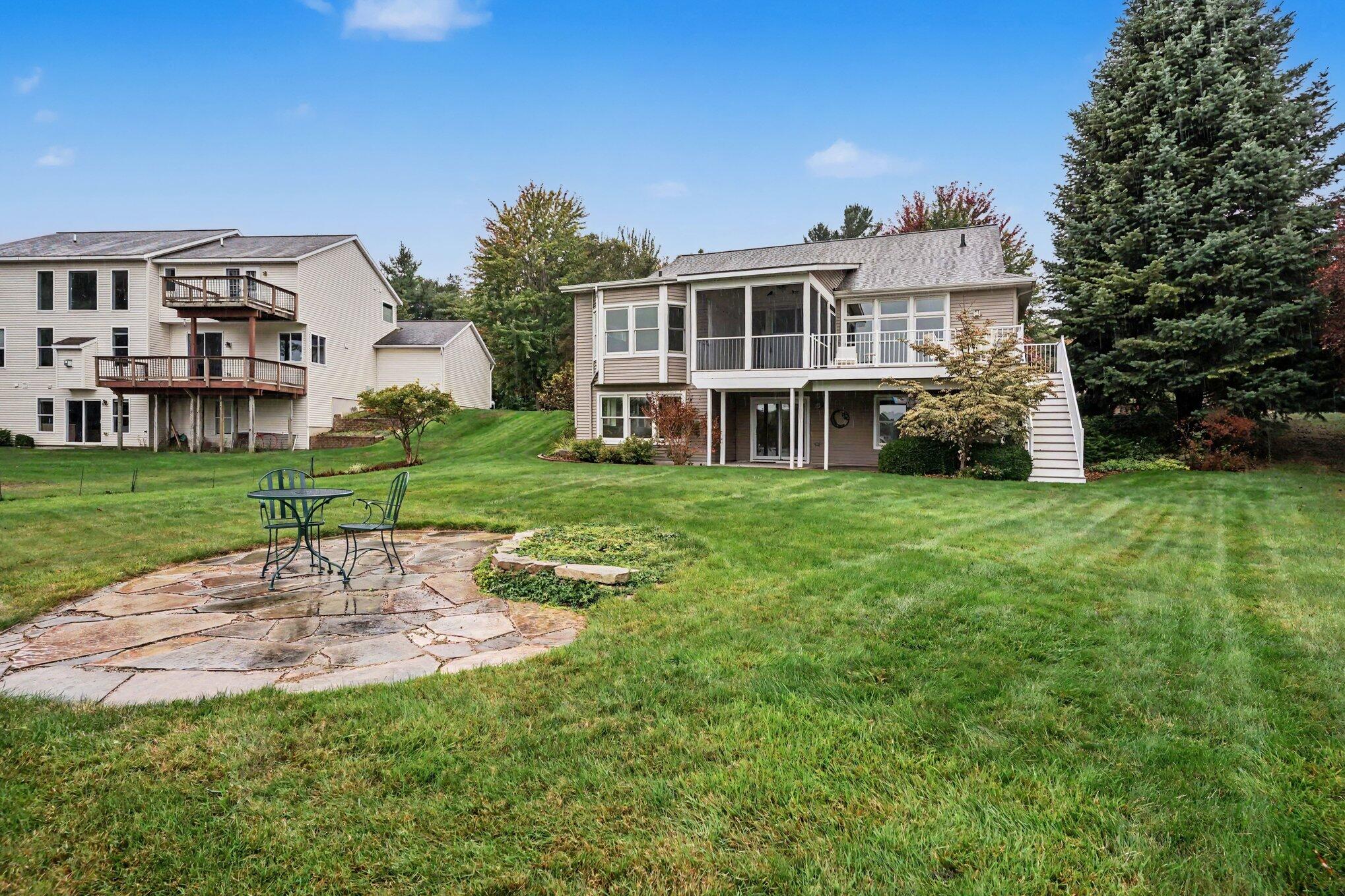 6852 Westshire Drive Norton Shores MI 49444