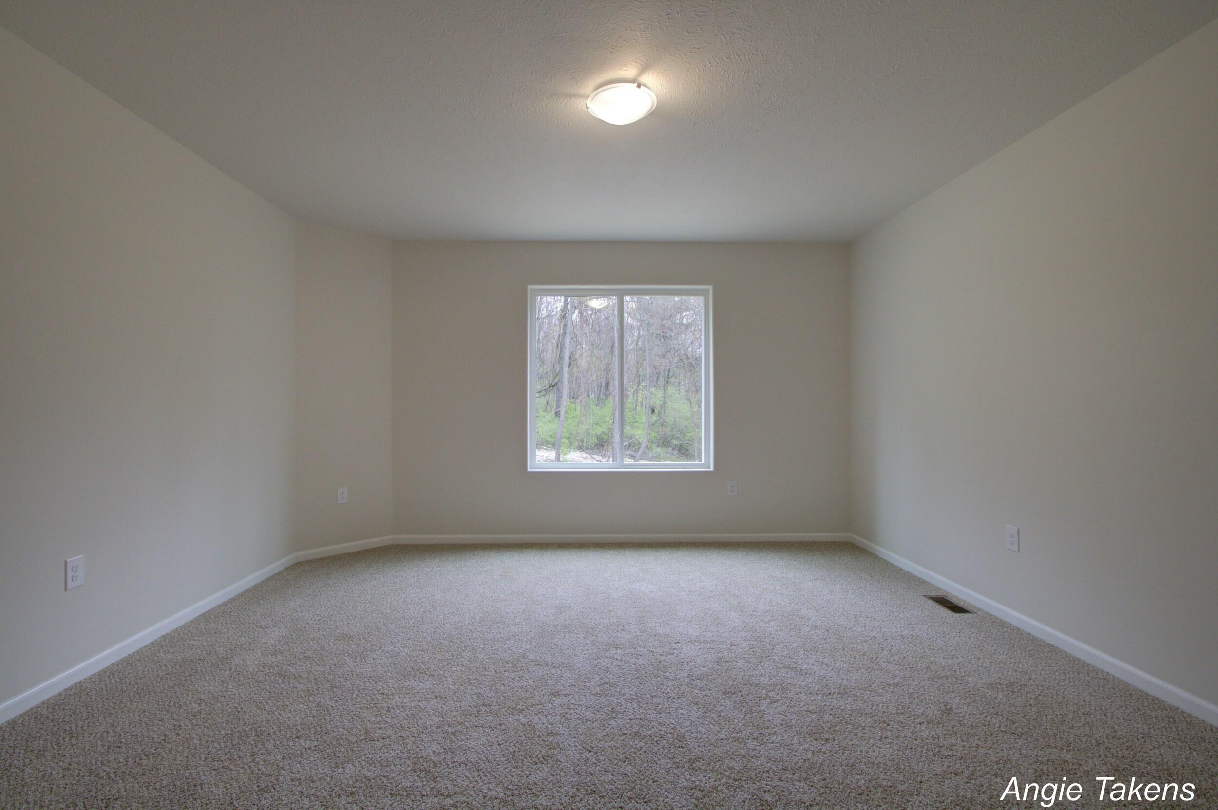 3575 13 Mile Road NE Rockford MI 49341