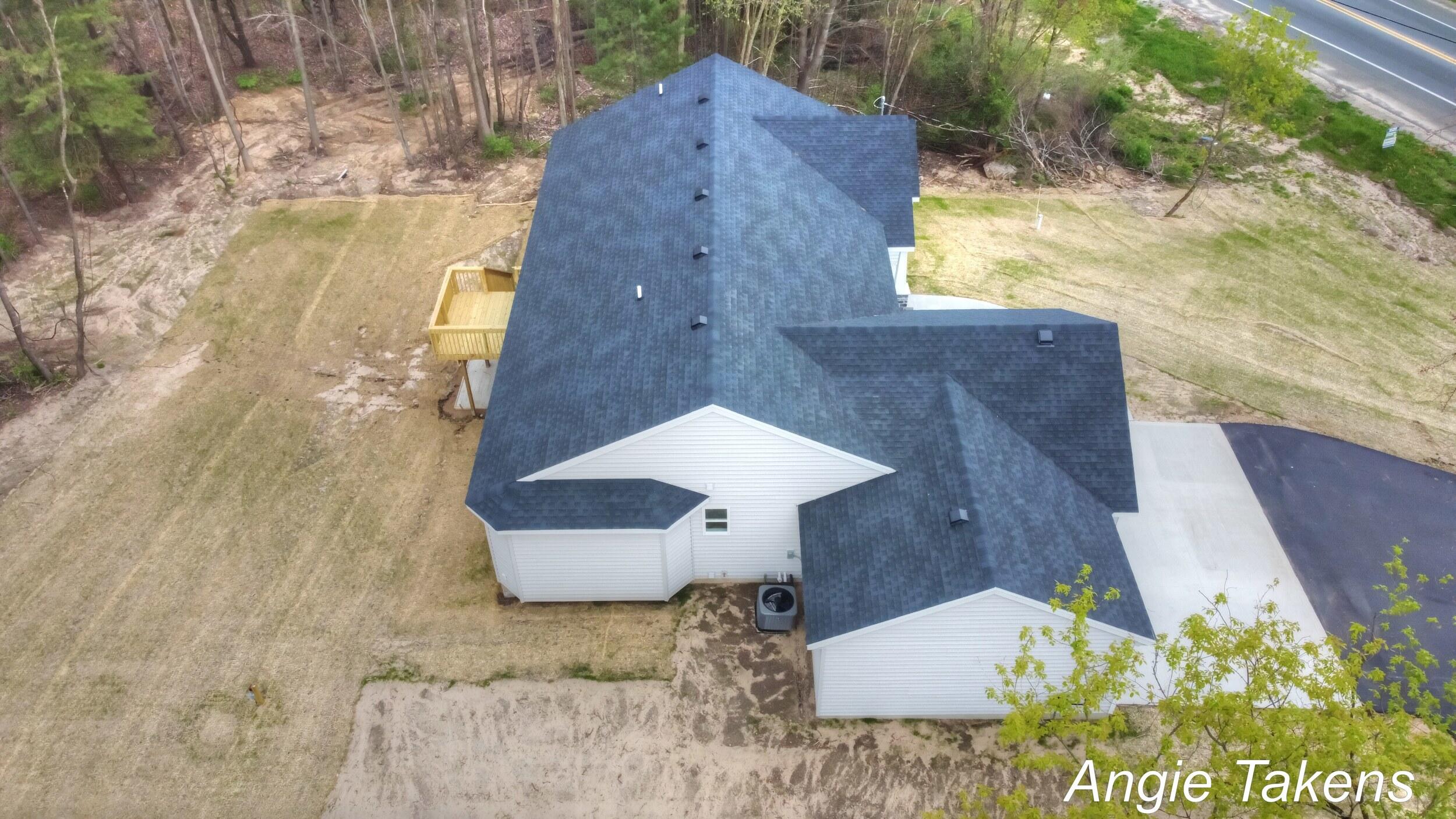 3575 13 Mile Road NE Rockford MI 49341