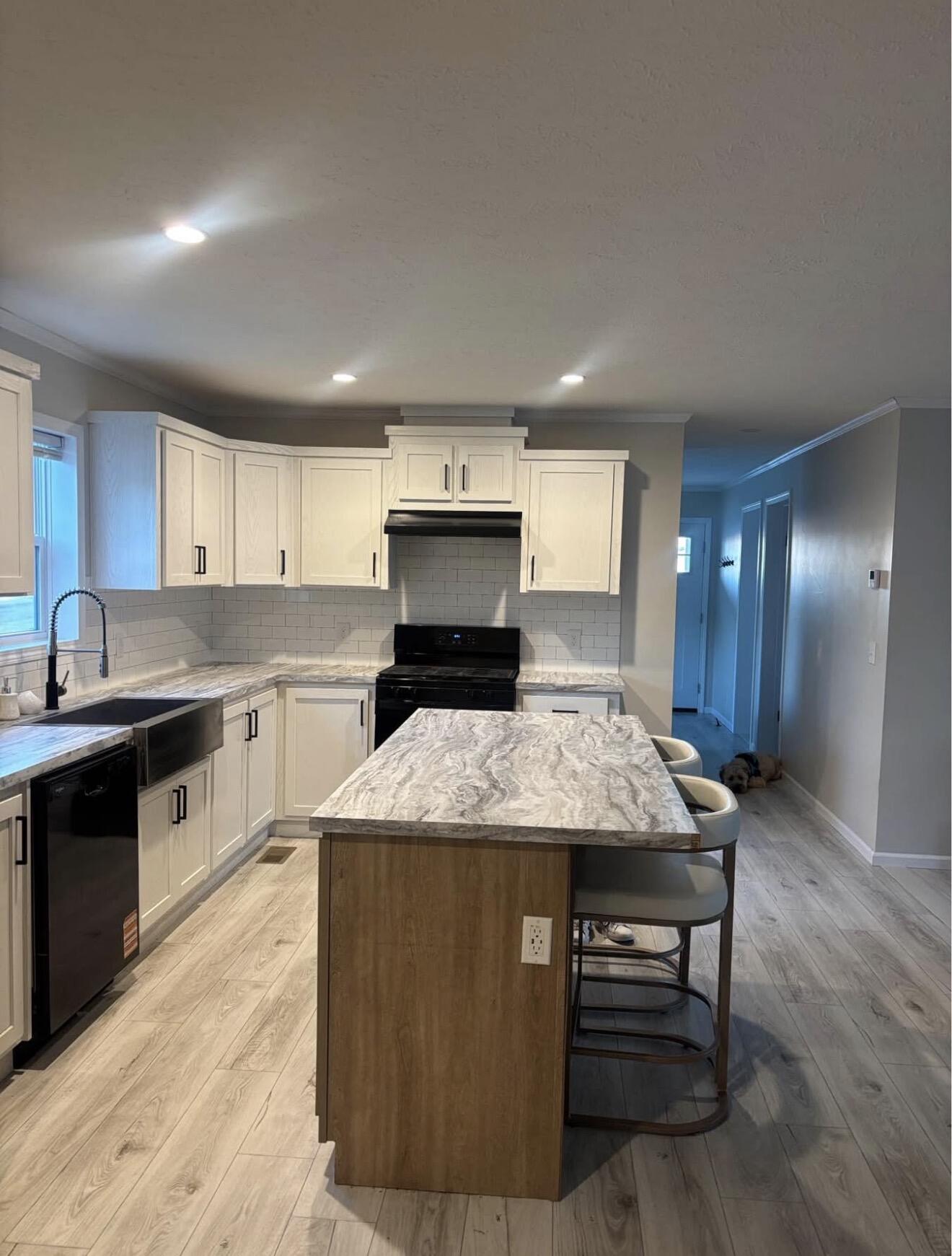 3298 Hillcrest Way Zeeland MI 49464