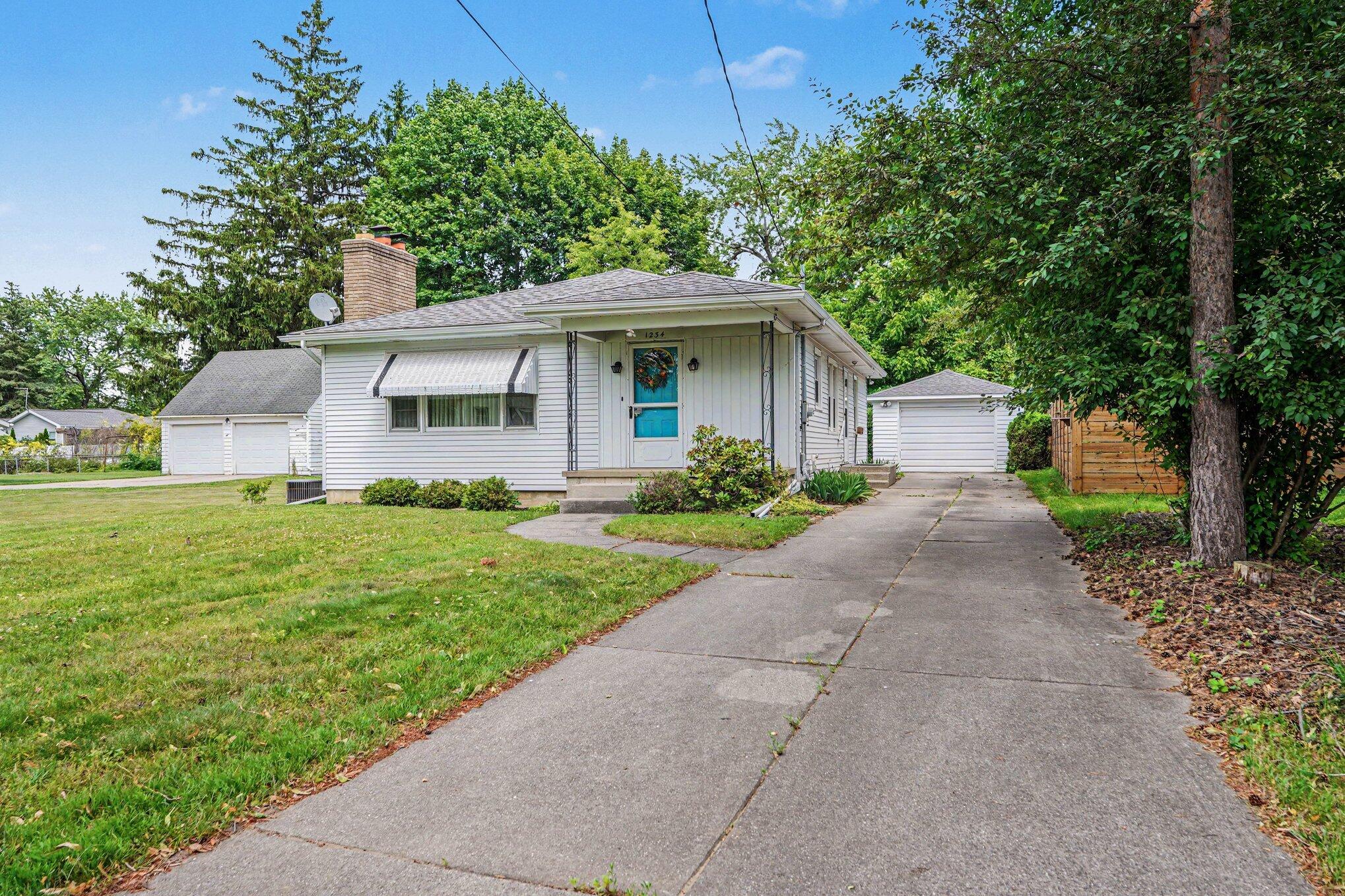 1234 Fay Avenue NW Grand Rapids MI 49504