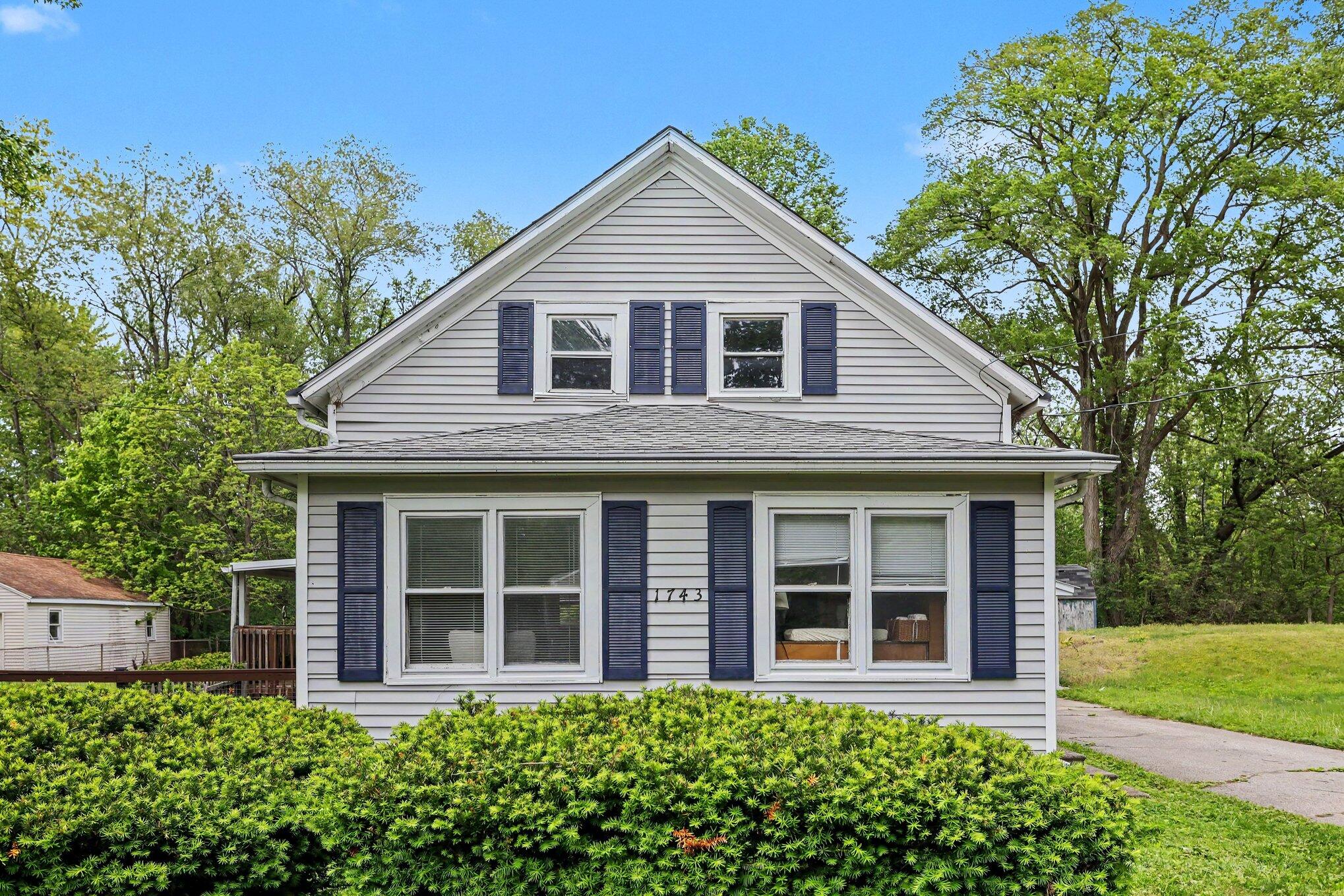 1743 Colby Avenue Kalamazoo MI 49004